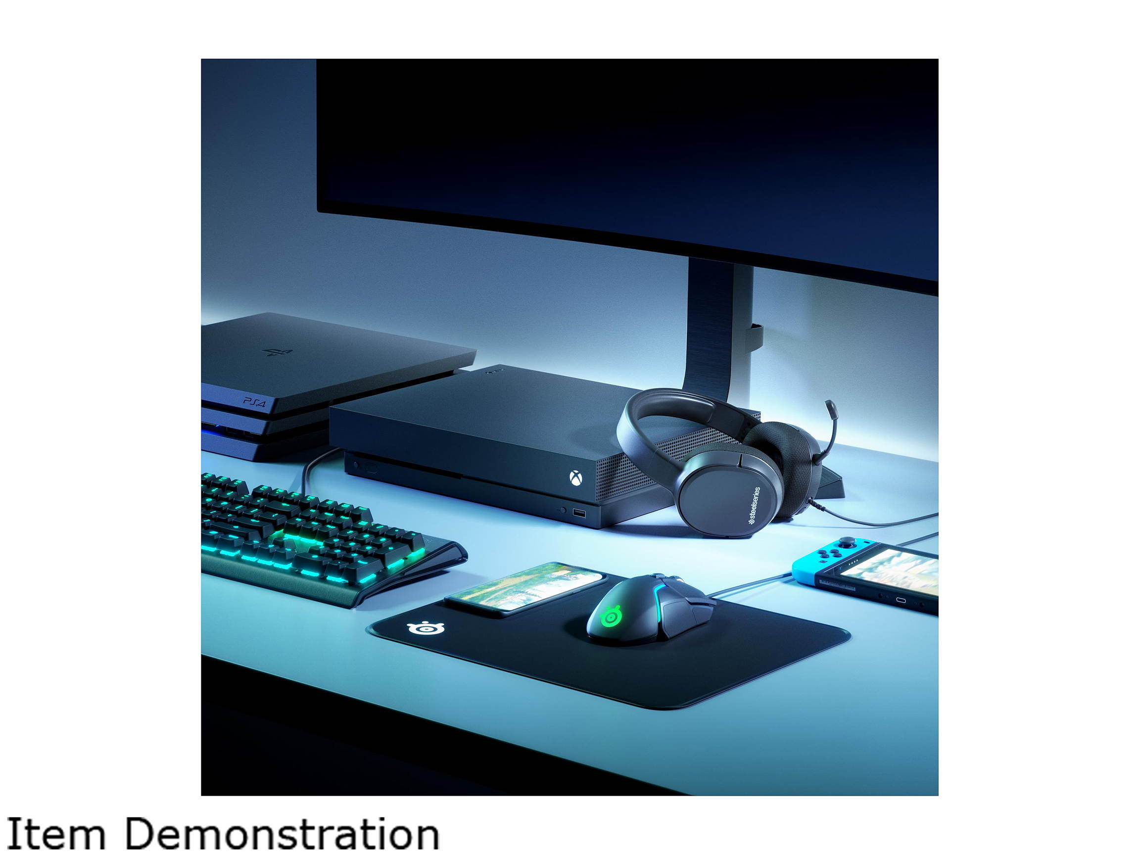 Mad Catz F.R.E.Q. 4 Circumaural Gaming Headset