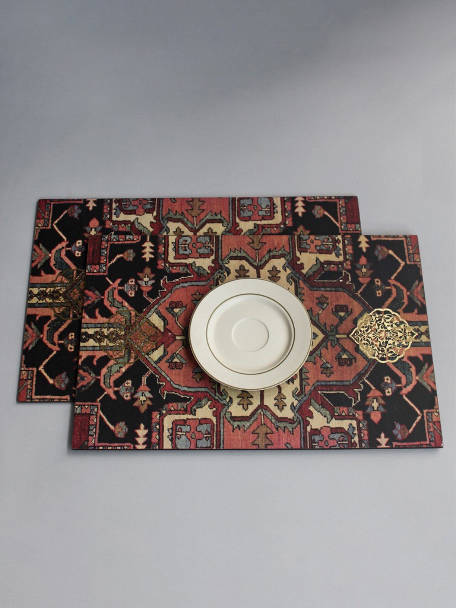 Table Runner with 4ct Placemats - Bullseye's Playground™