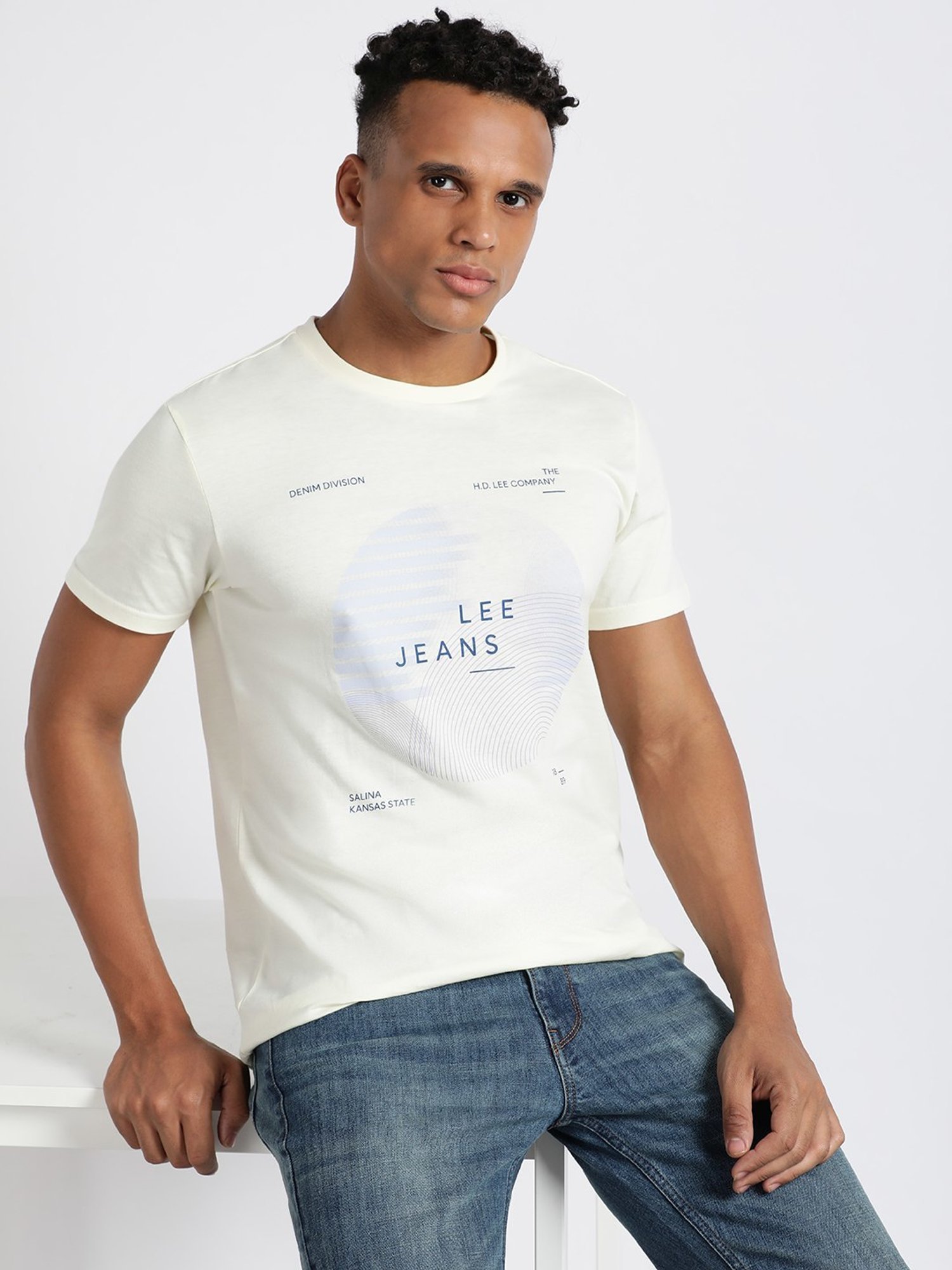 Lee White Cotton Slim Fit Printed T-Shirt