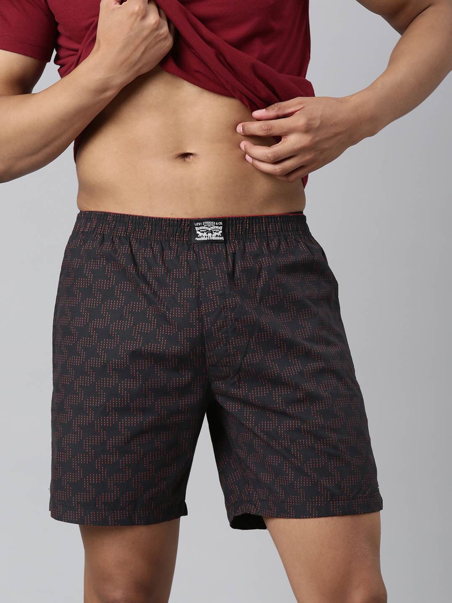 Levi'S Black Pure Cotton Relaxed Fit Printed Shorts