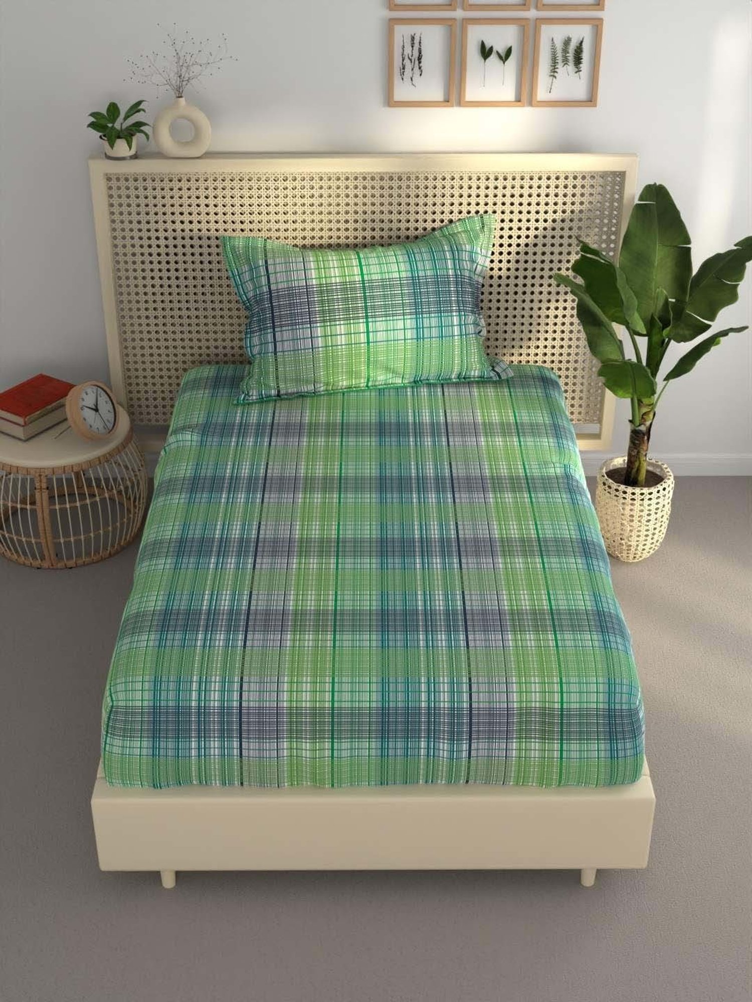 BIANCA Estonia Turq & Lime Cotton 116 TC 115 GSM Single Size Bedsheet With Pillow Cover