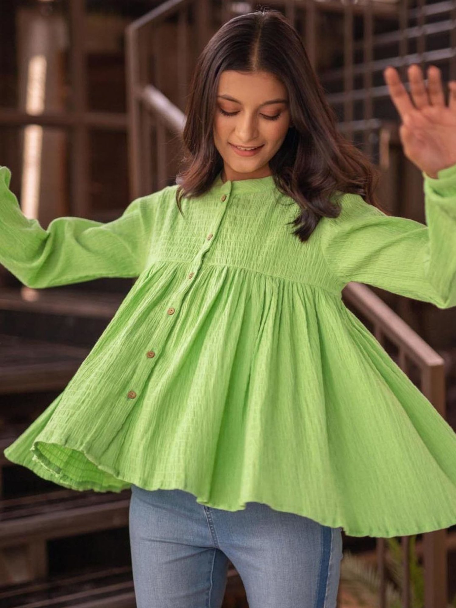 BInfinite Green Pistachio Tiered Top
