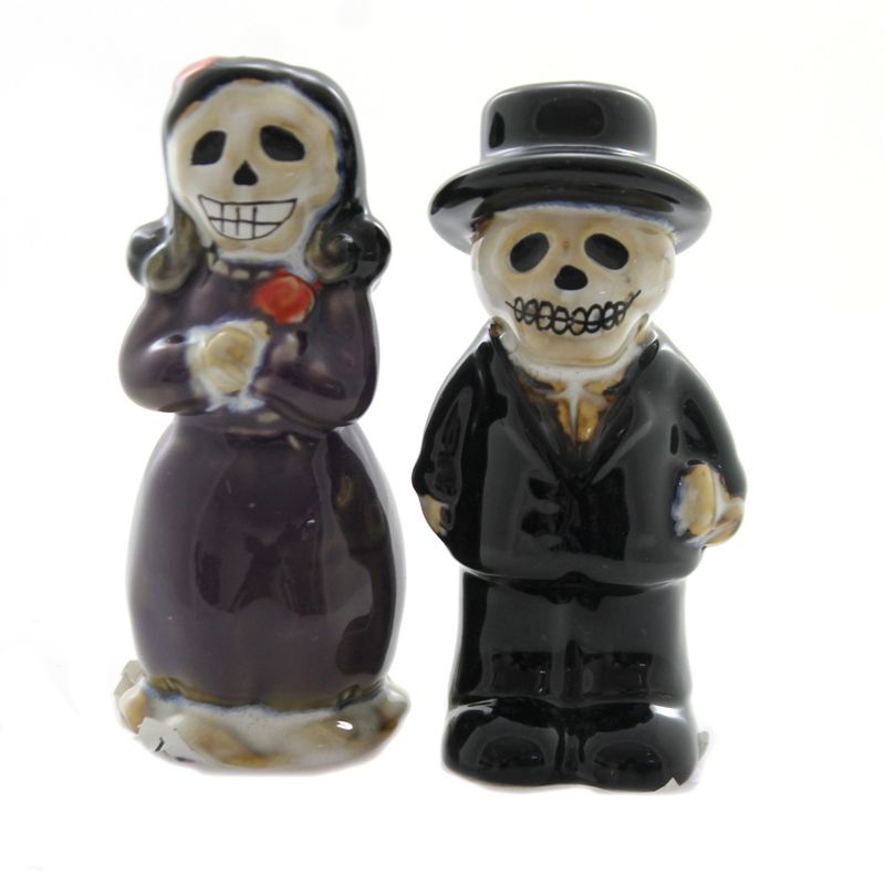 Halloween 4.0" Skeleton Salt & Pepper Set Mr. & Mrs.  -  Salt And Pepper Shaker Sets
