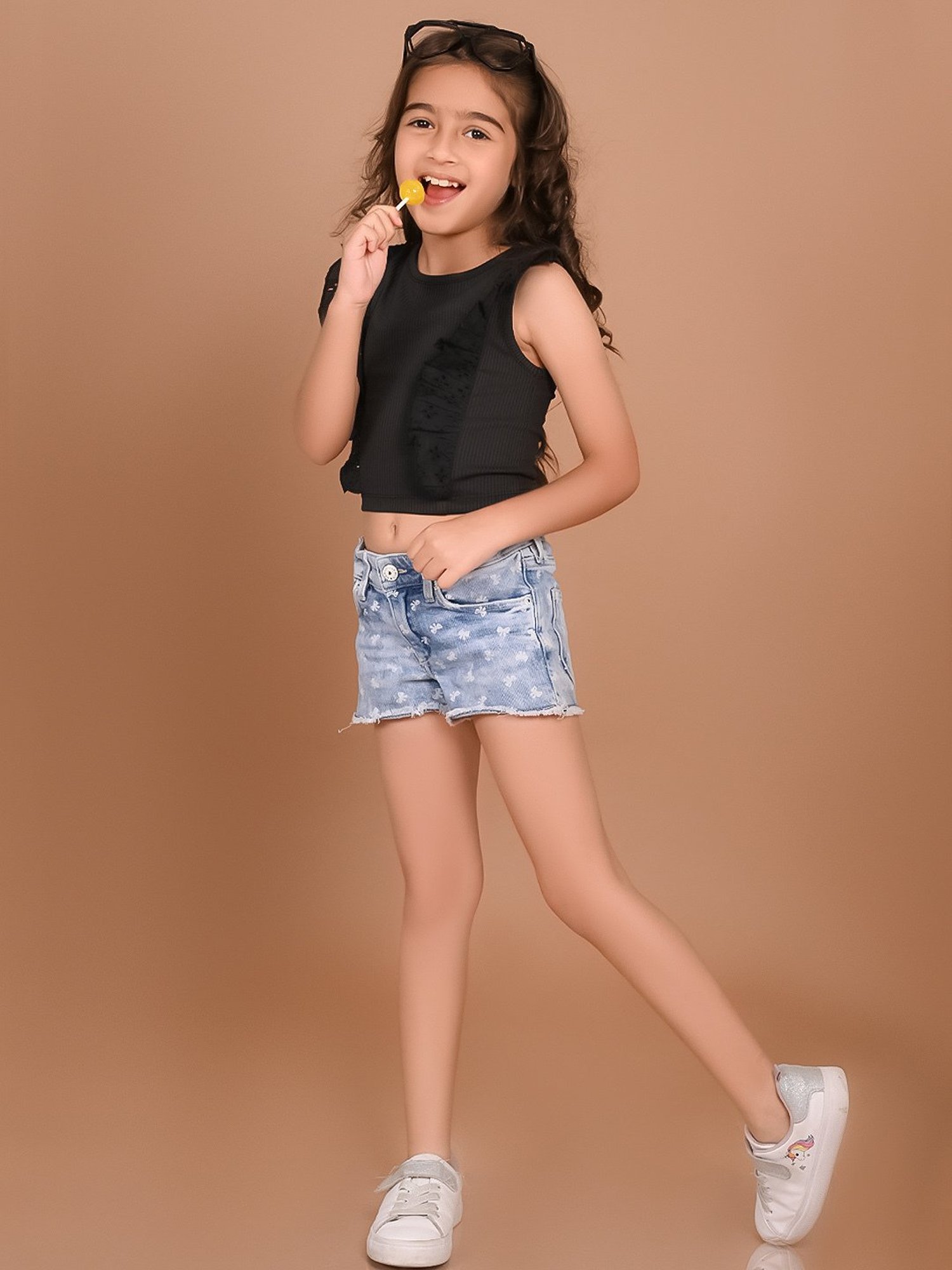 LilPicks Kids Teal Solid Crop Top