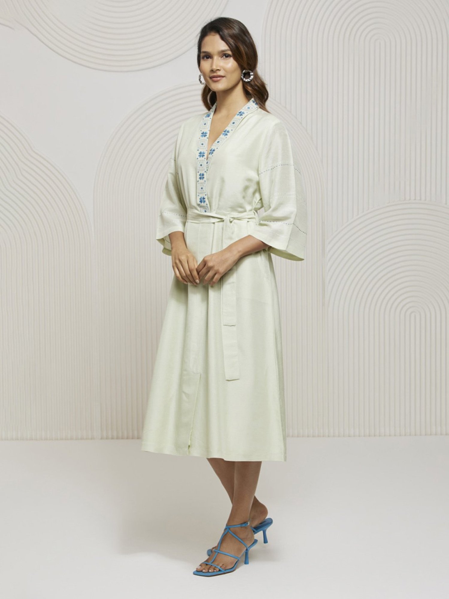Artagai Cucumber Kimono Style Dress with Belt and Embroidery At Neck