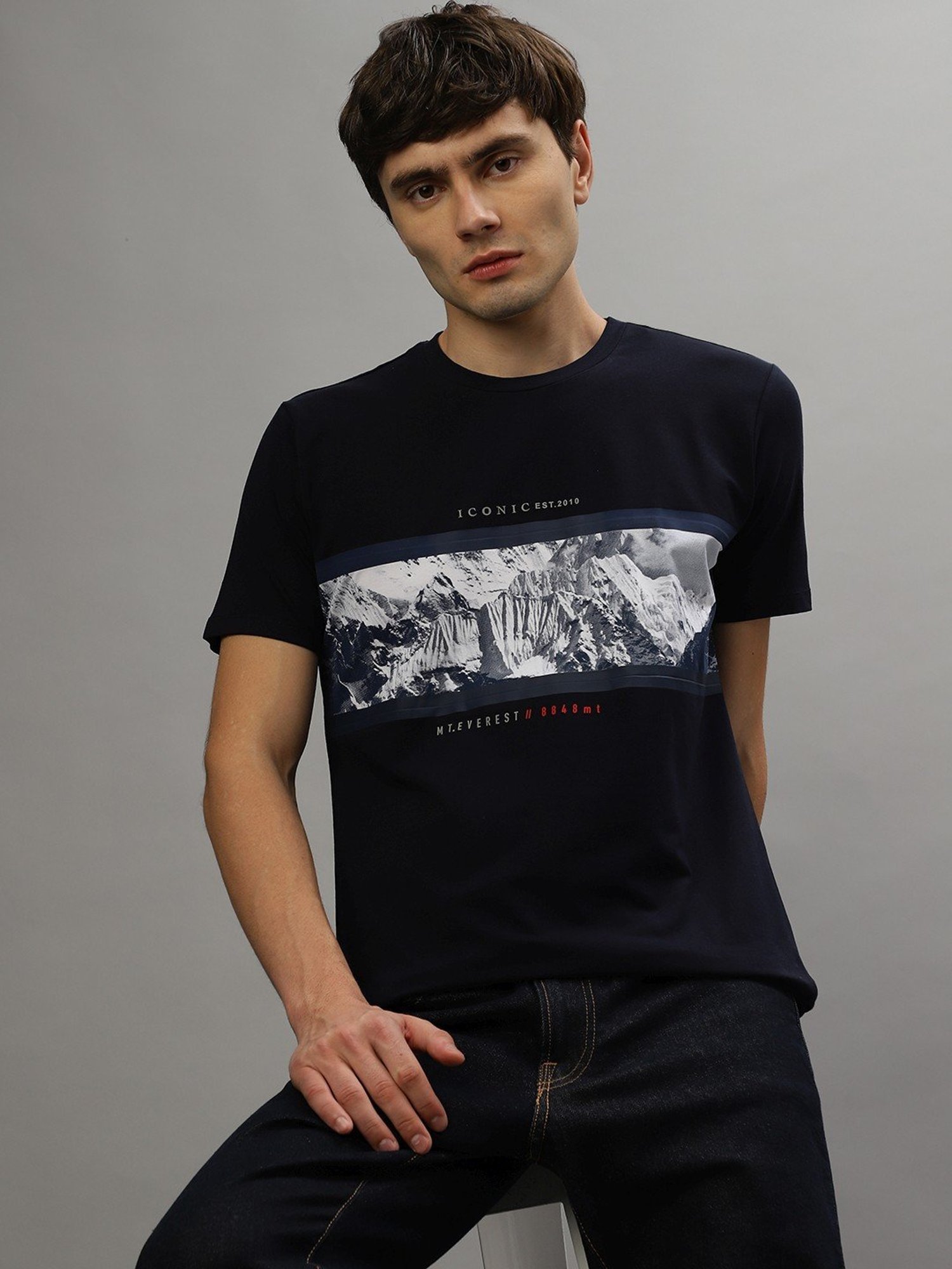 Iconic Men Graphic Print Regular Fit Cotton T-shirt