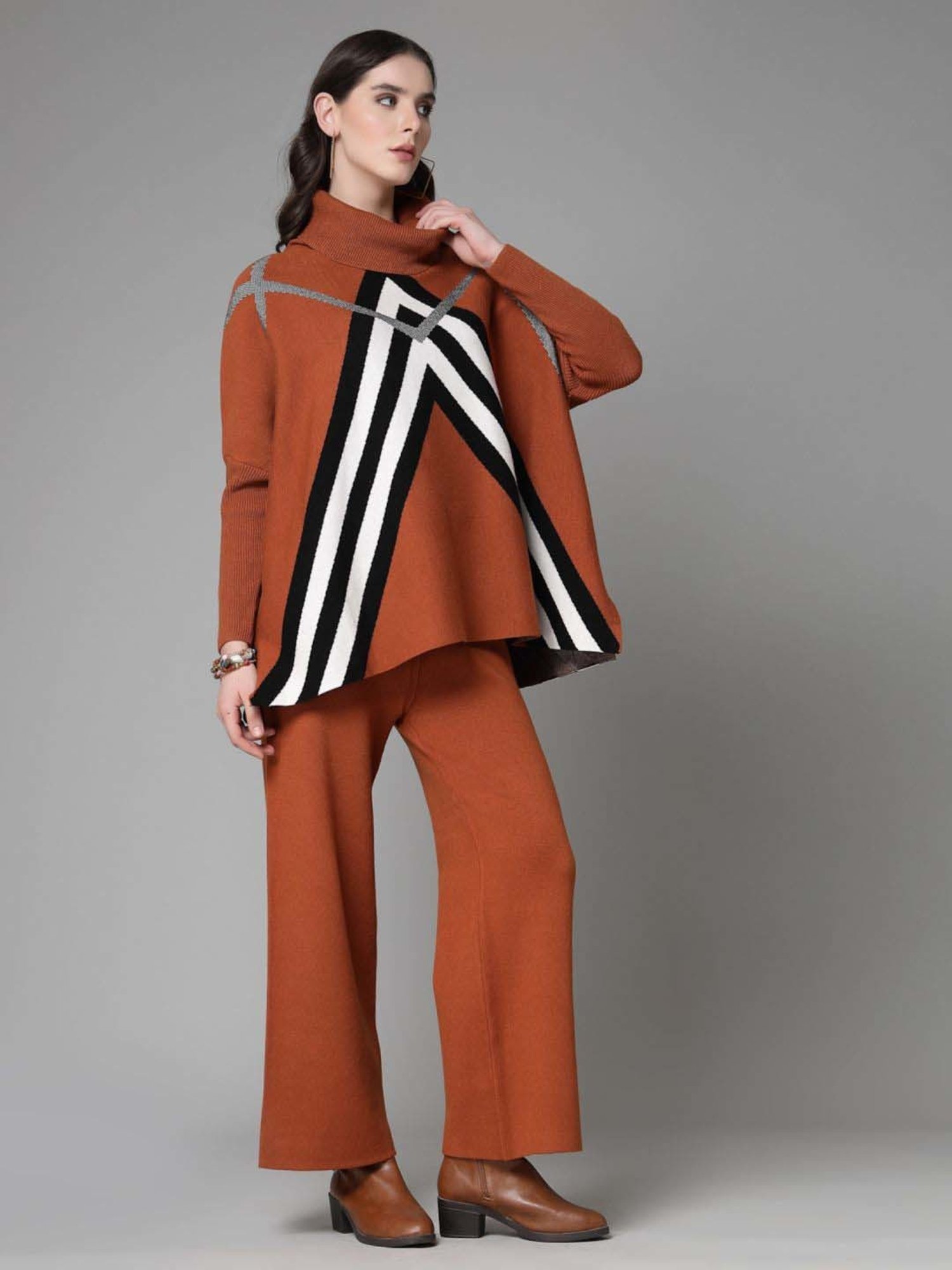 Mafadeny Brown Printed Top Pants Set