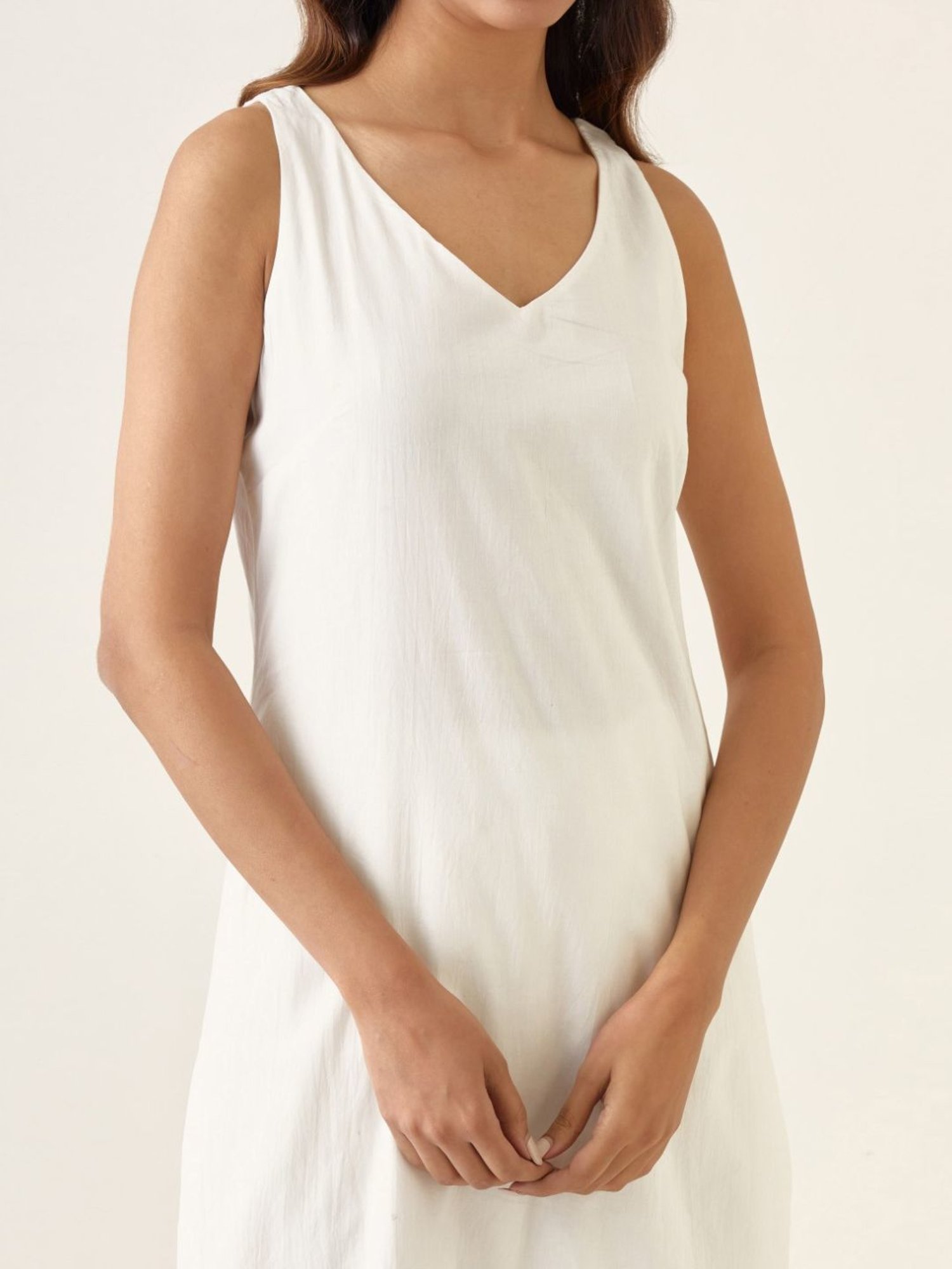 Vinusto Black & White Summer Nostalgia Kurta with Pant and Scarf