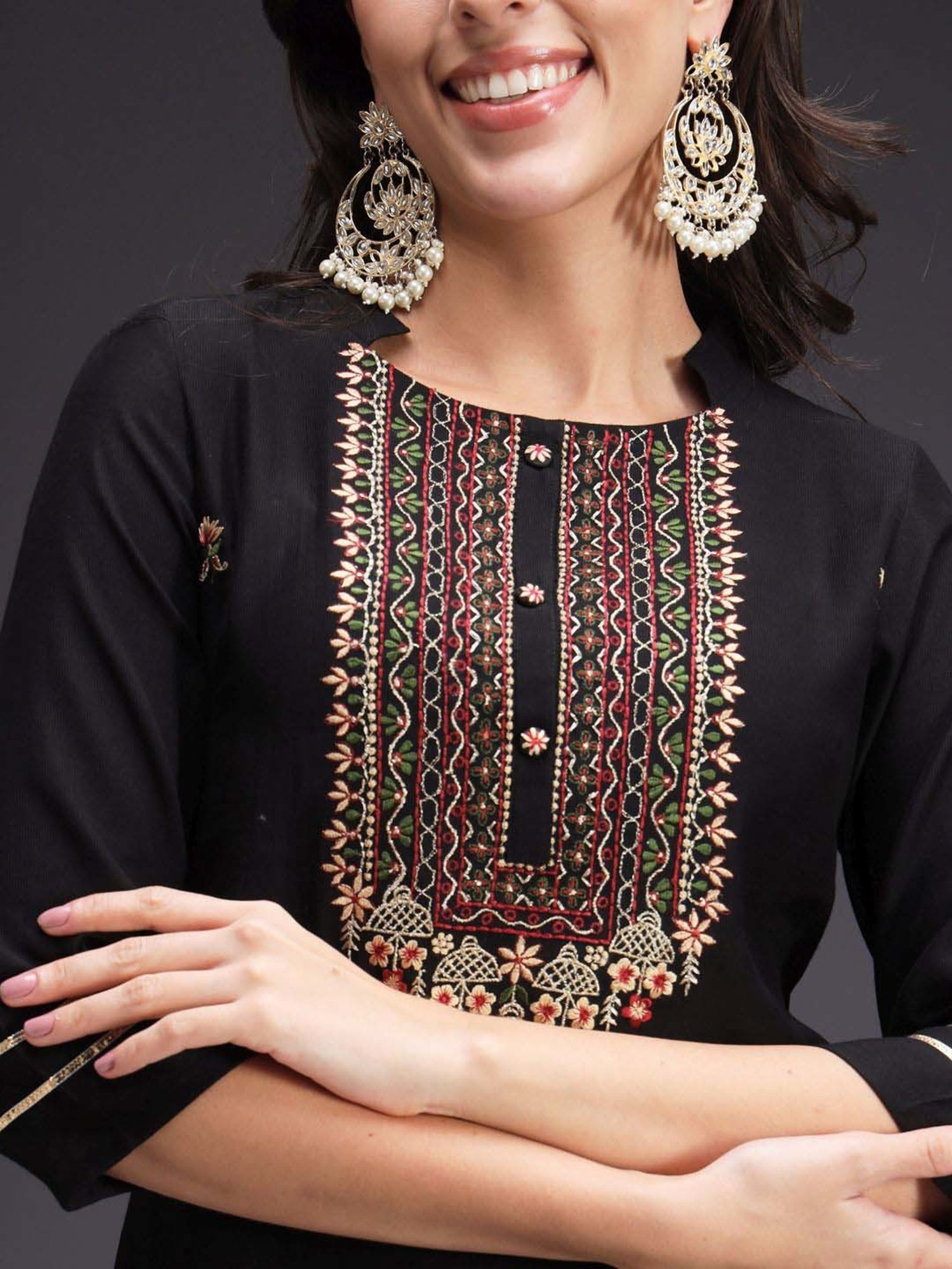 Heeposh Black Embroidered Kurta Pant Set With Dupatta