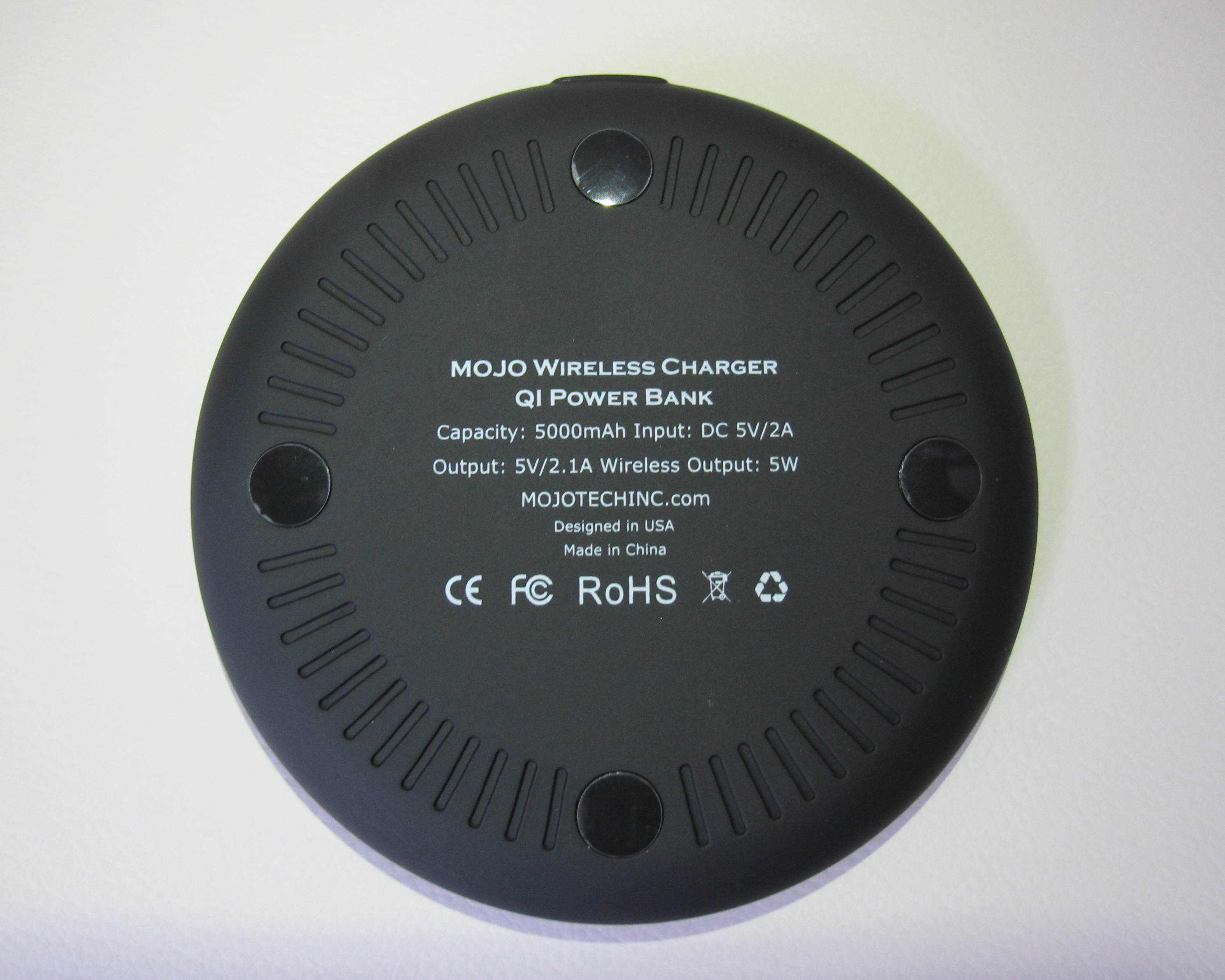 MOJO Wireless Qi Power Bank - Portable Charger for Phone, Tablet, Devices