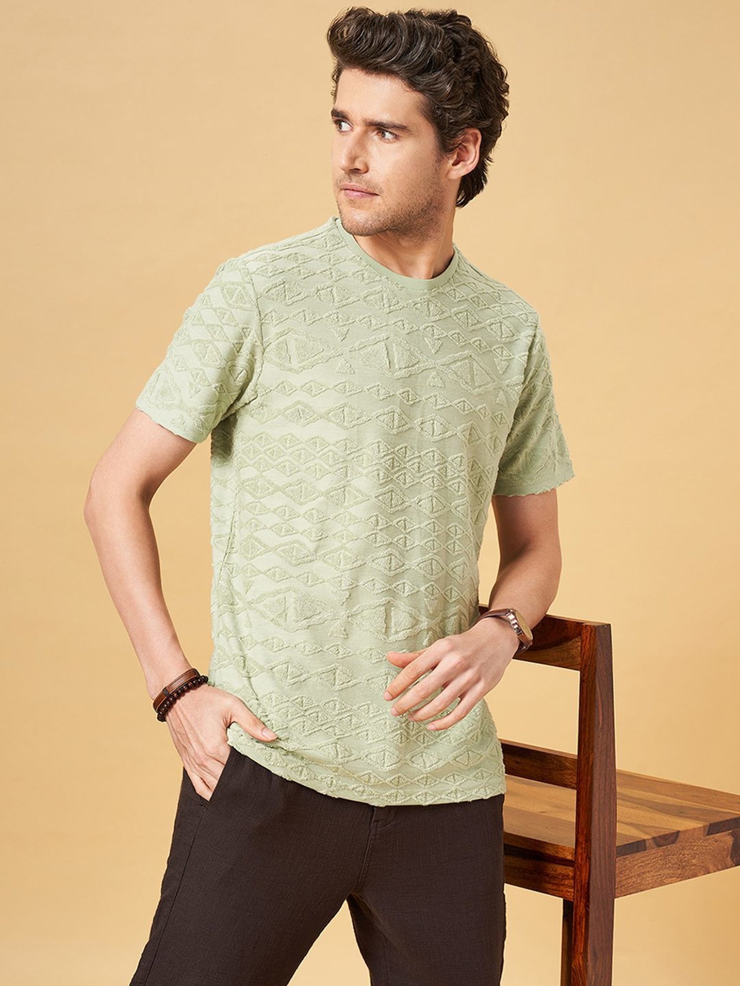 7 Alt by Pantaloons Reseda Regular Fit Self Pattern T-Shirt