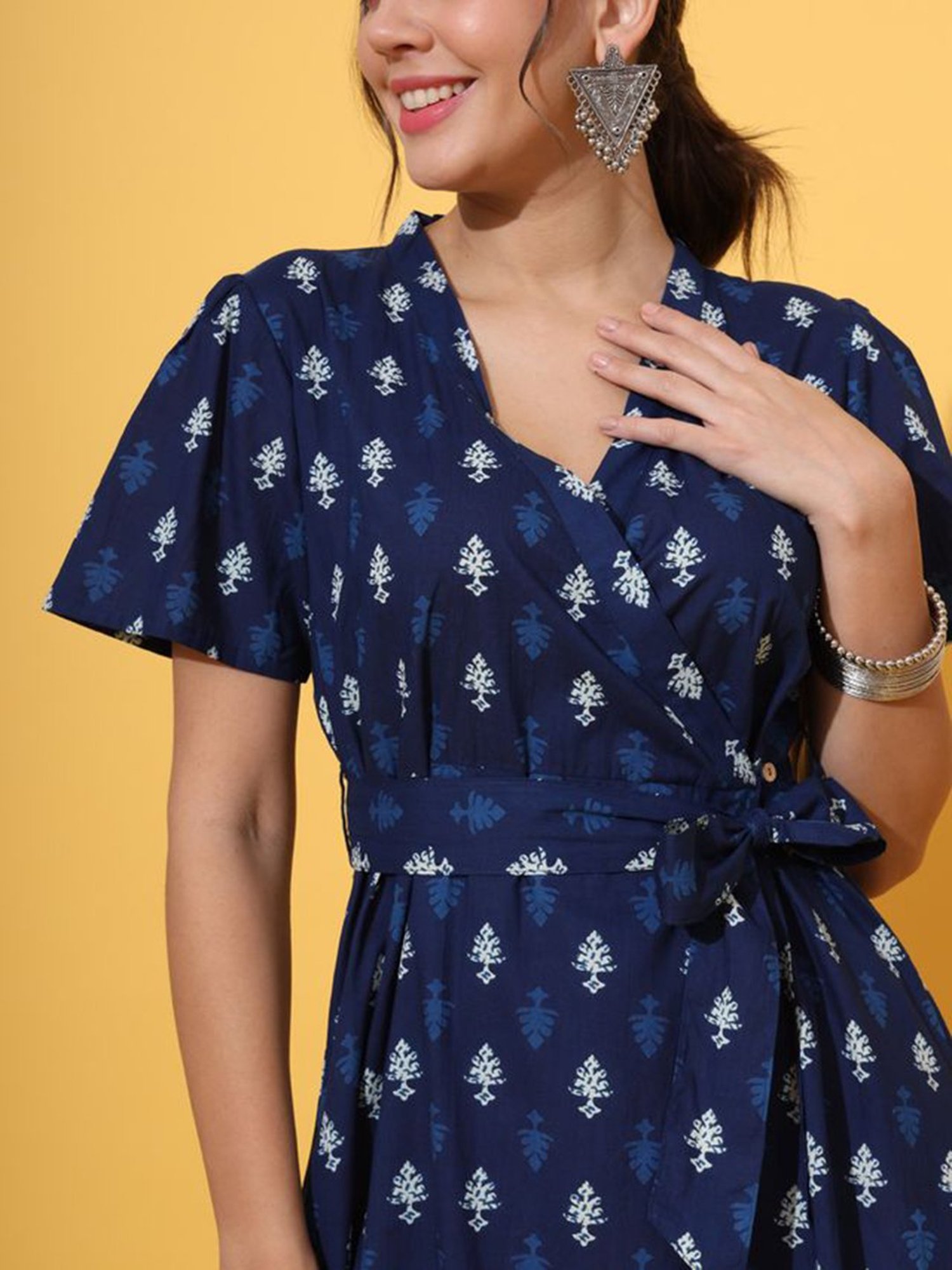 DECKEDUP Navy Printed Midi Dress