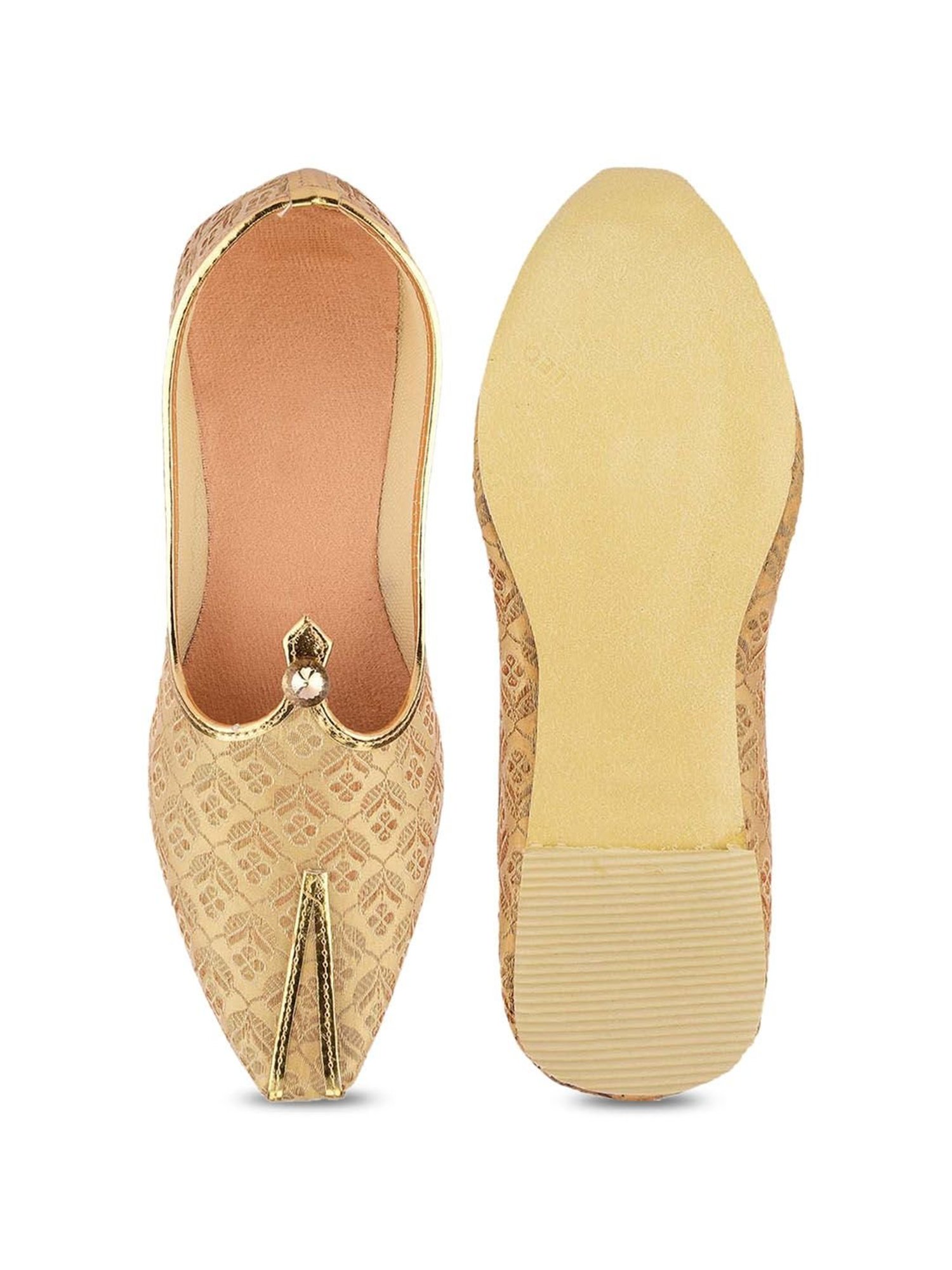 Walkway Men's Black Ethnic Juttis