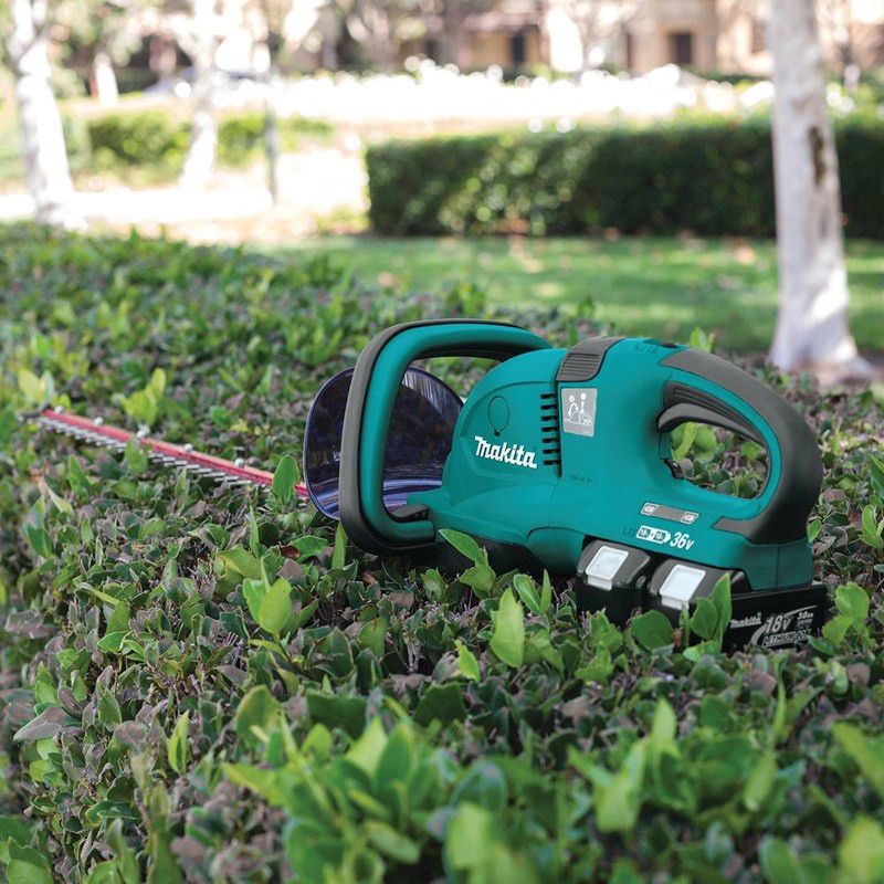Makita XHU04Z 18V X2 LXT Cordless Lithium-Ion (36V) Hedge Trimmer (Tool Only)