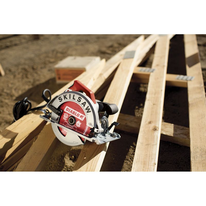 SKILSAW SPT67WM-RT 15 Amp 7-1/4 in. Sidewinder Magnesium Circular Saw