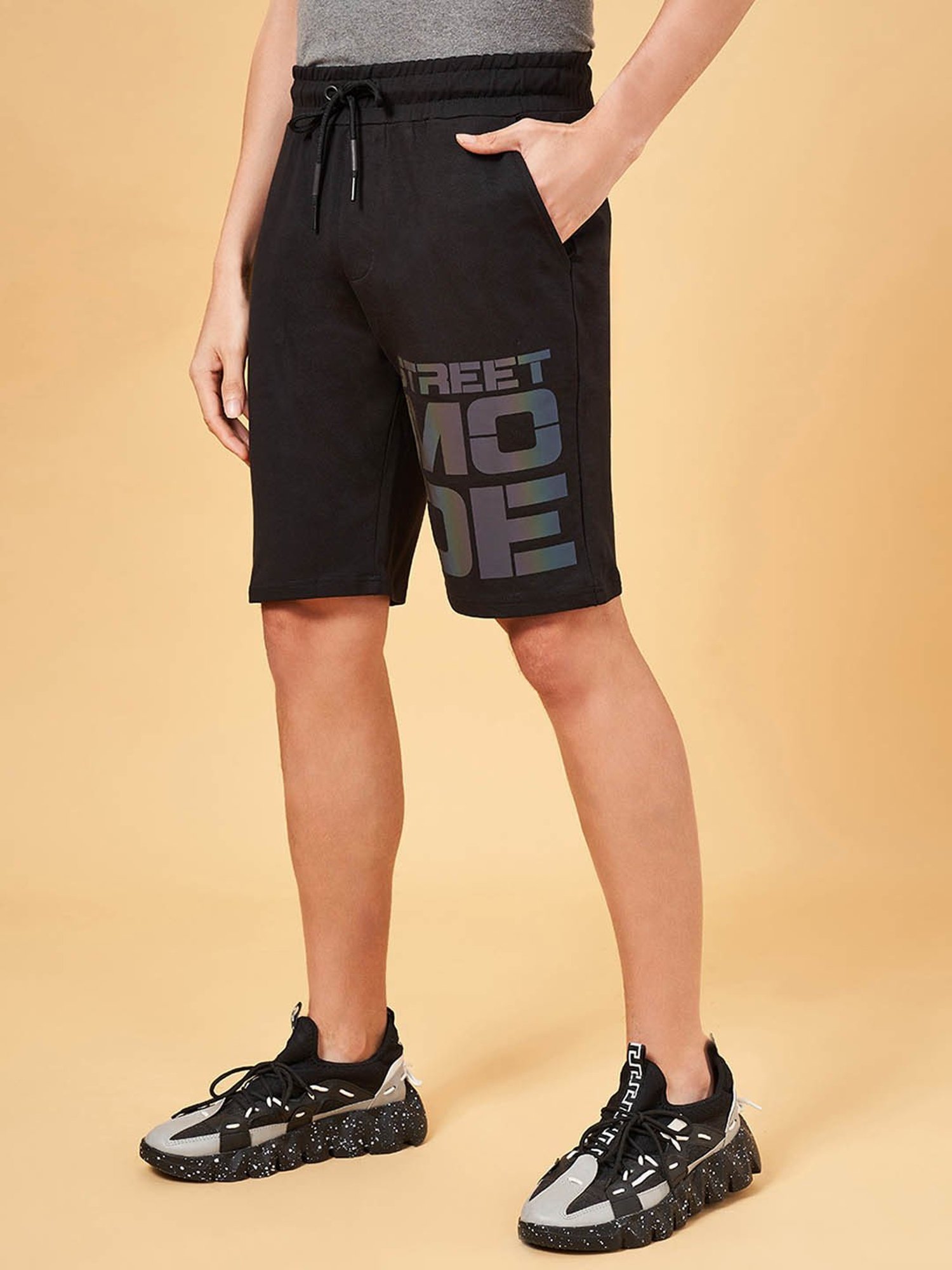 Street 808 by Pantaloons Black Regular Fit Printed Shorts