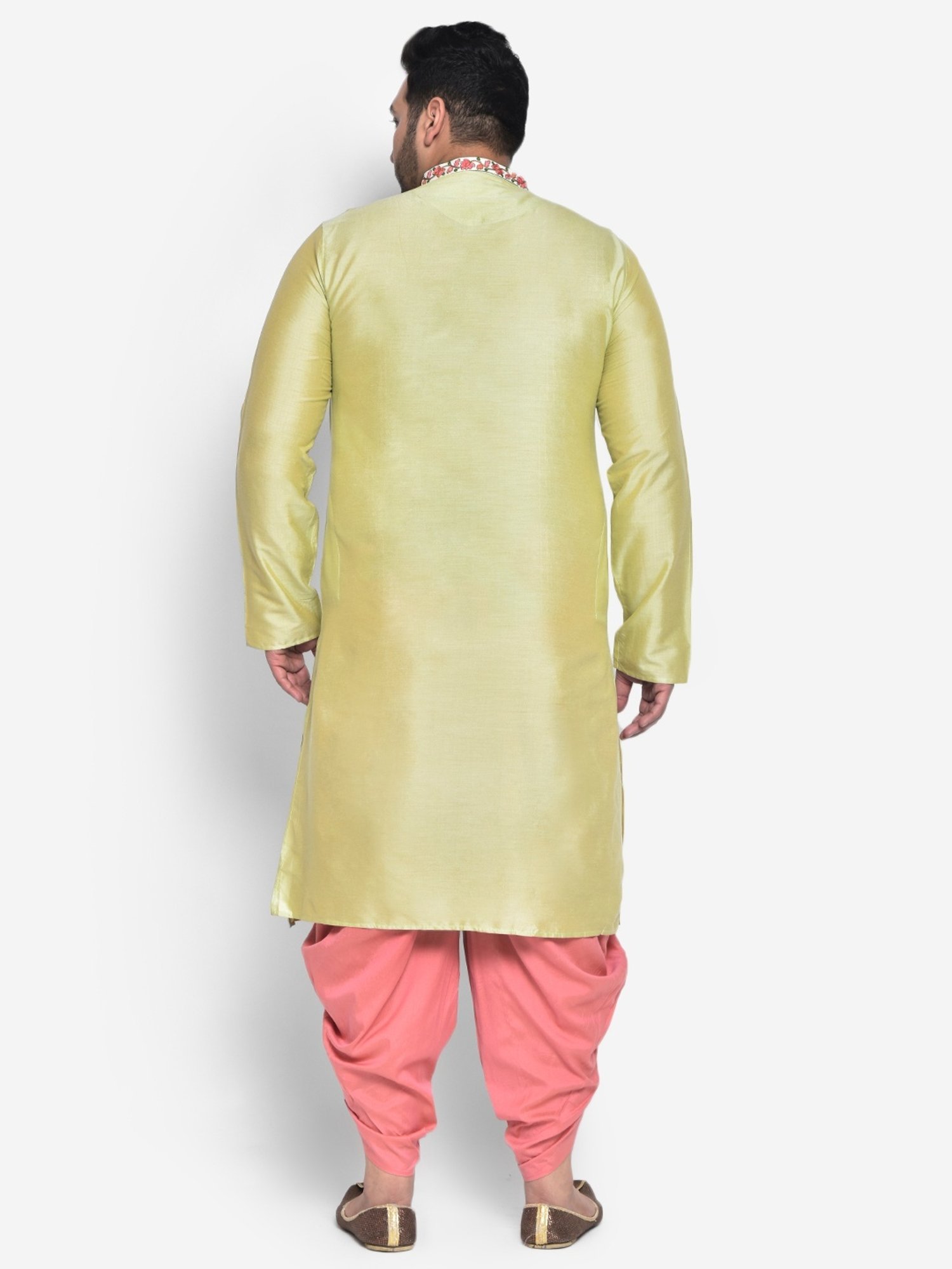 KISAH PLUS Green Regular Fit Embroidered Kurta