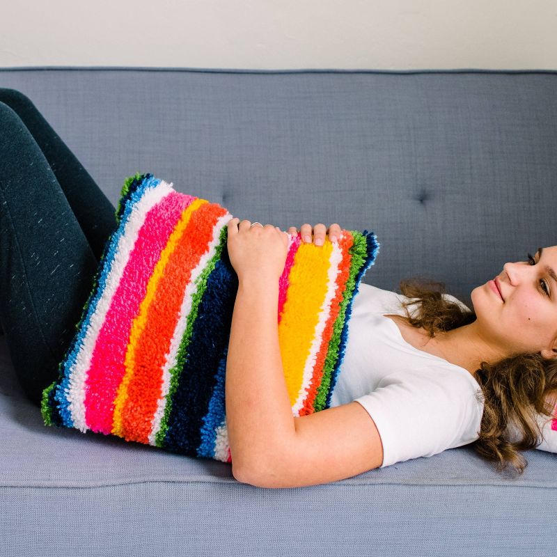 LoRan Striped Latch-Stitch Pillow Kit