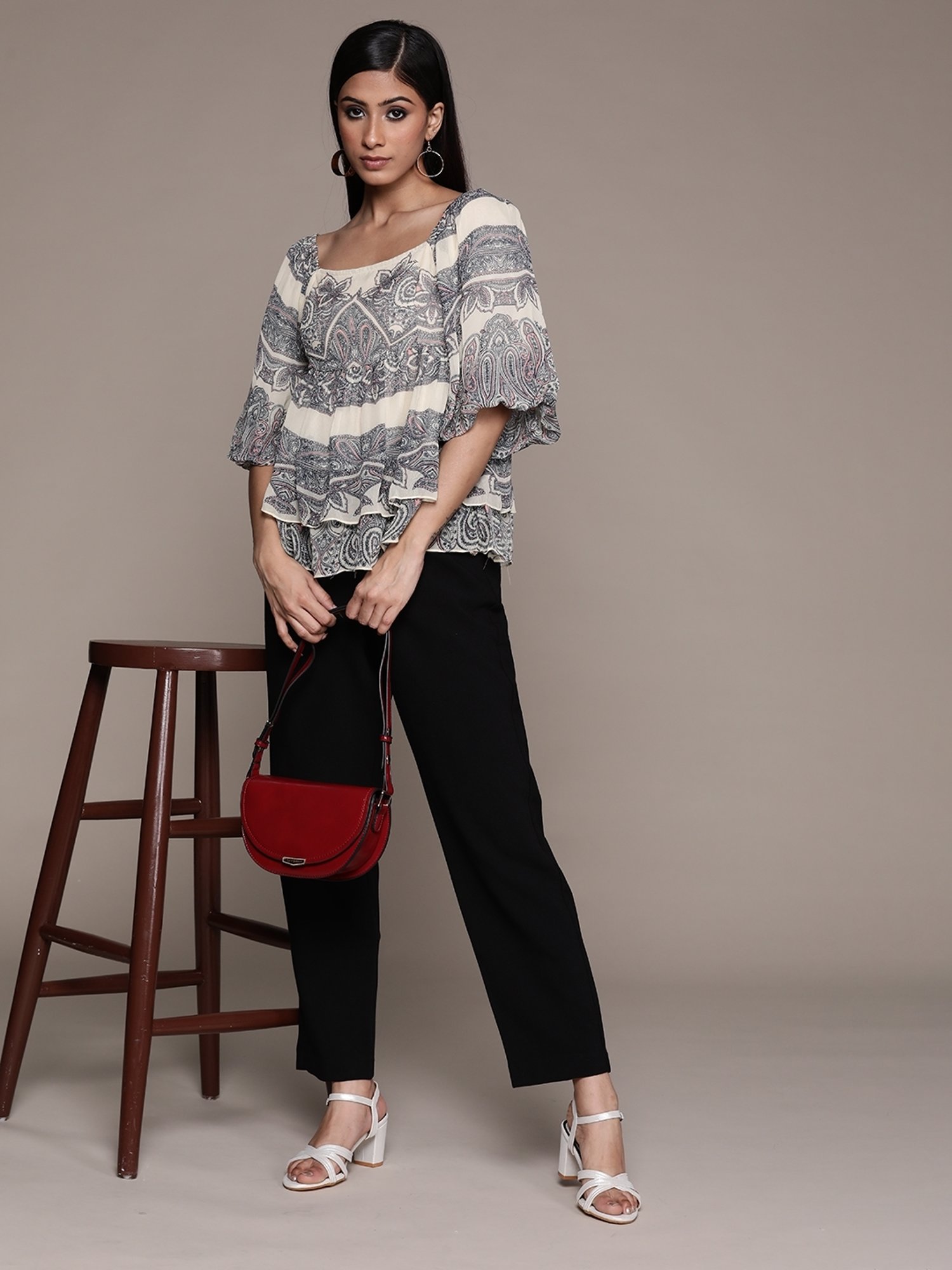 Label Ritu Kumar Ecru Abstract Top