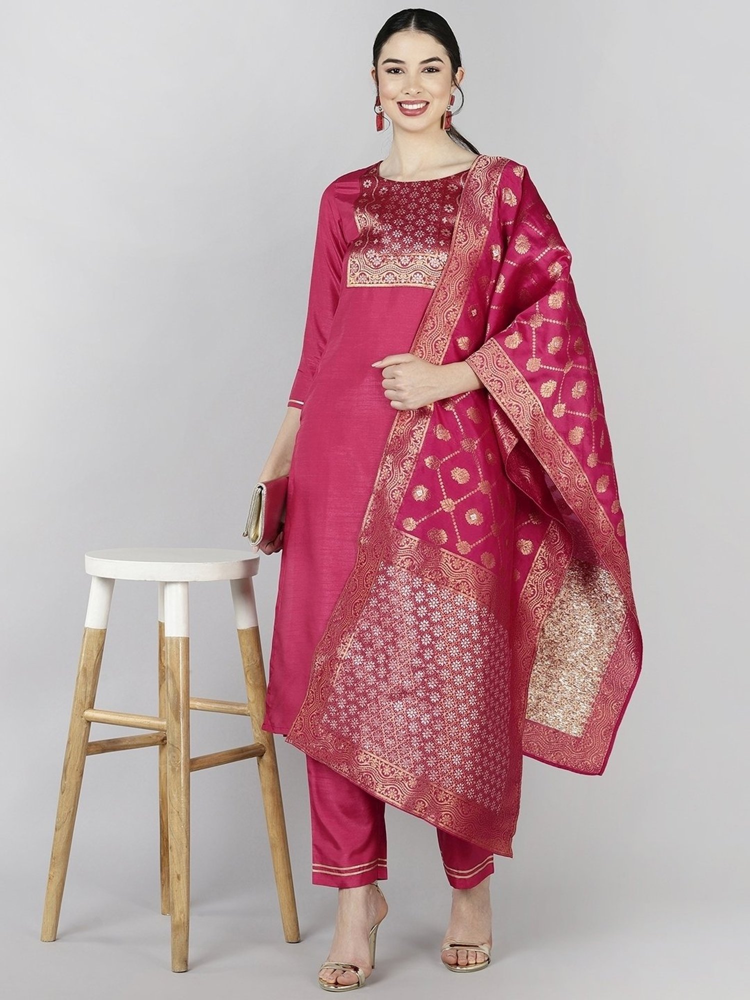 Vaamsi Pink Woven Pattern Kurta Pant Set With Dupatta