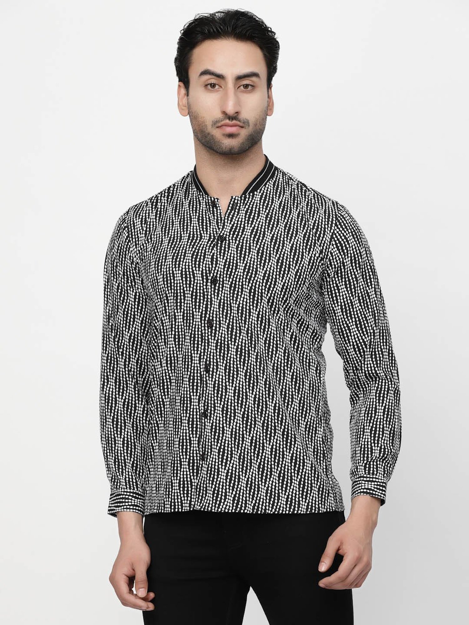 Lela Black & White Regular Fit Printed Shirt