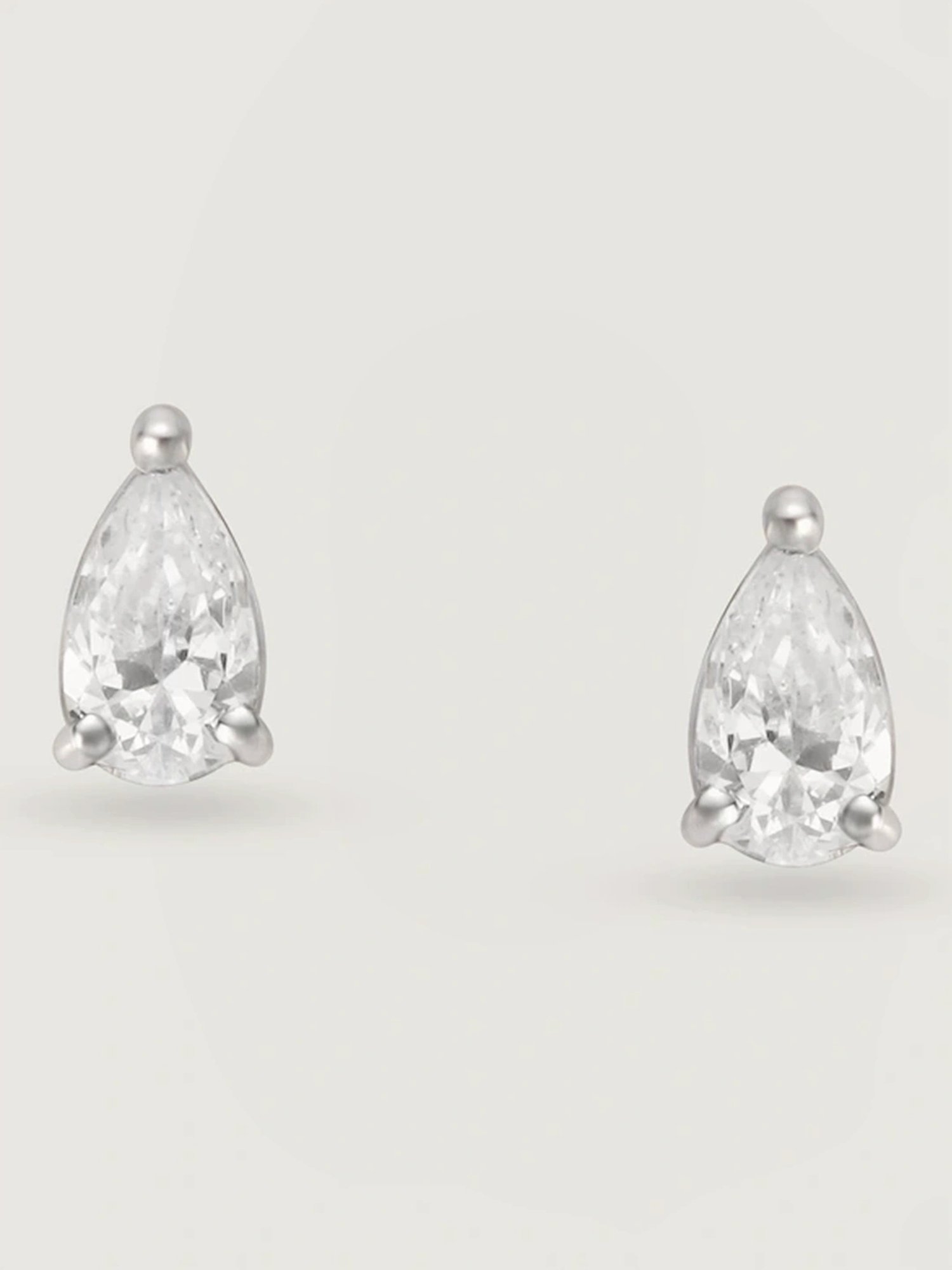 Joyalukkas 22k Love Embrace Gold Pendant