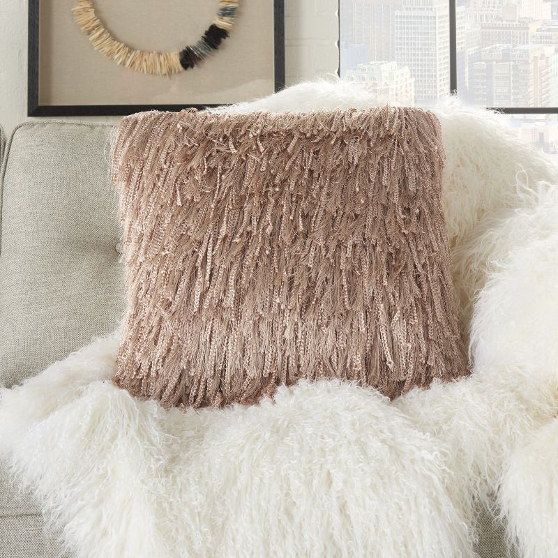 Shag DC122 Blush 20" x 20"