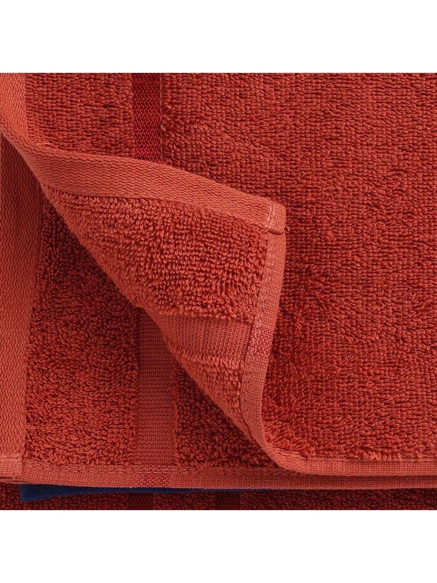 Spaces Atrium Eoss Navy & Red Cotton 500 GSM 4 Pcs Towel Set