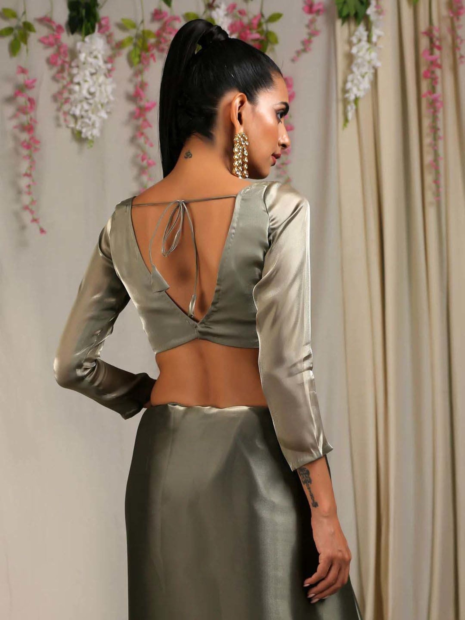 Swtantra Golden Woven Pattern Readymade Blouse