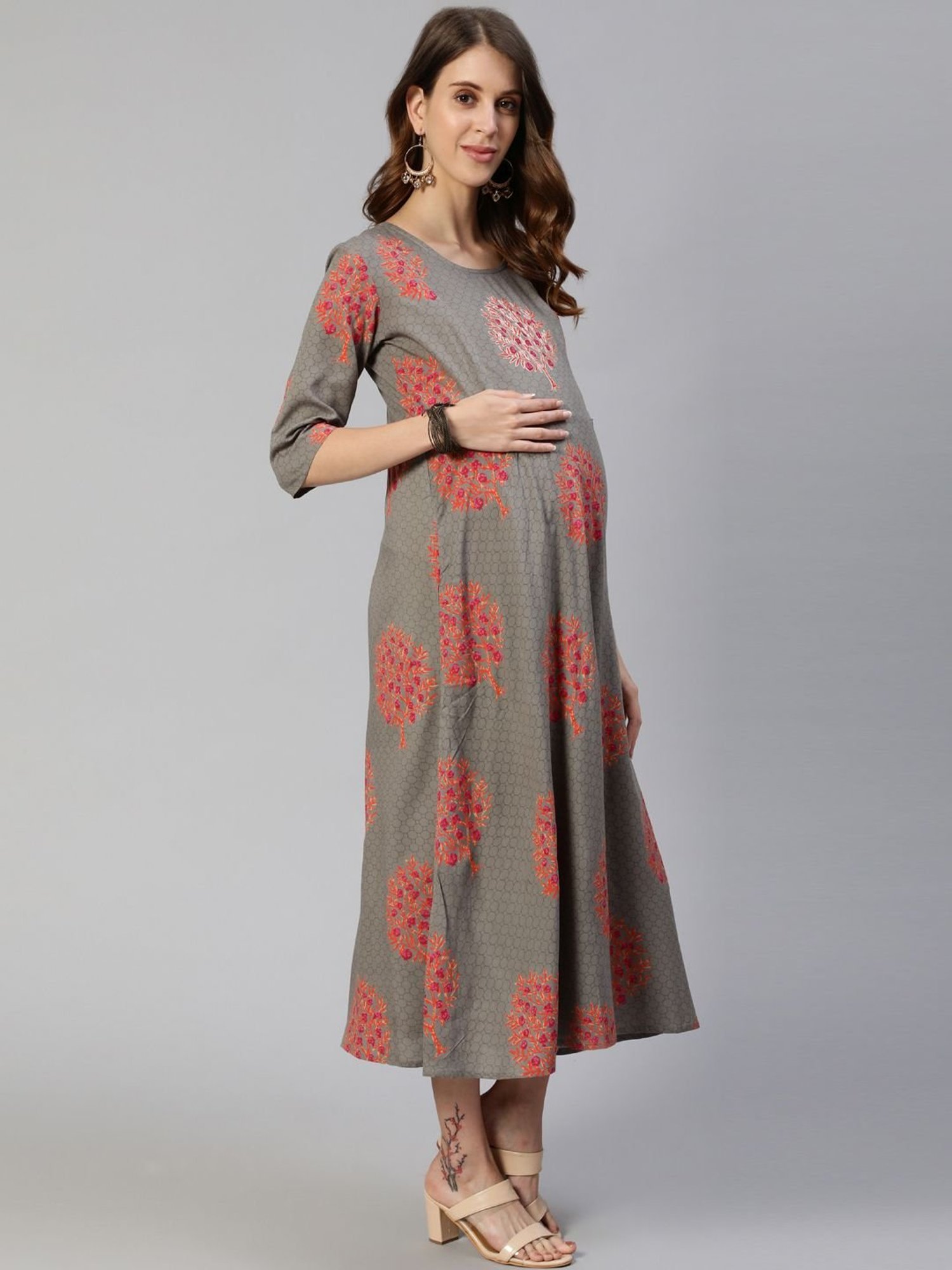 Anubhutee Grey & Red Print Maternity Dress