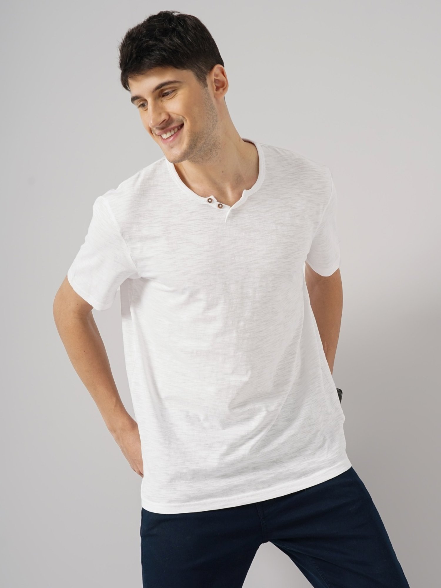 Celio White Cotton Regular Fit Henley T-Shirt