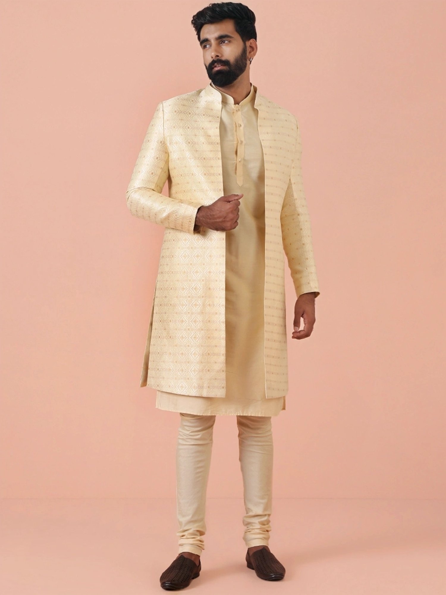 Kisah Cream Regular Fit Embroidered Kurta Set With Jacket