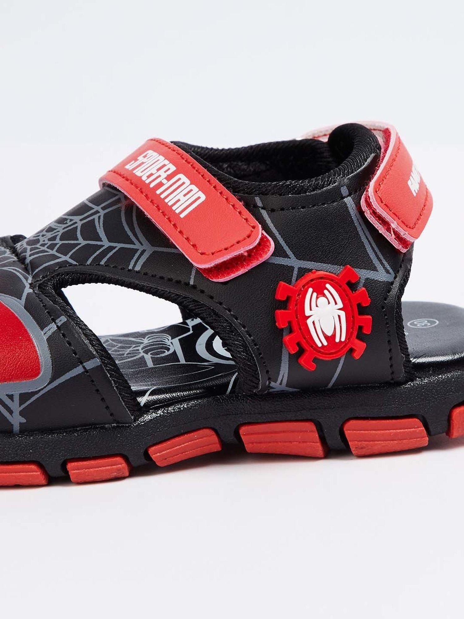 Fame Forever by Lifestyle Kids Beige & White Velcro Shoes