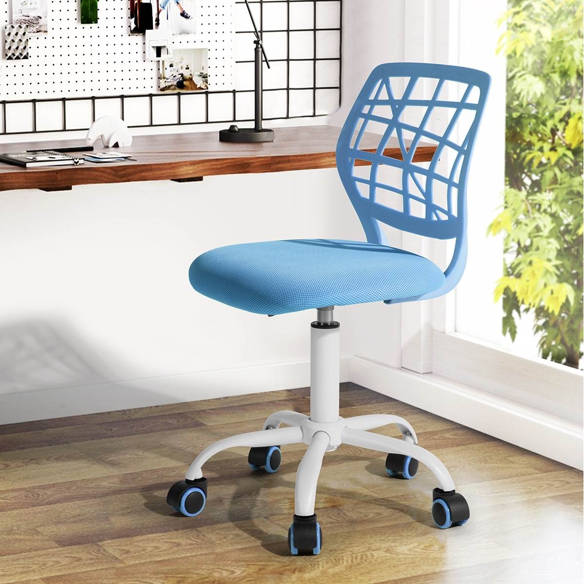 Furniture R Office Task Chair