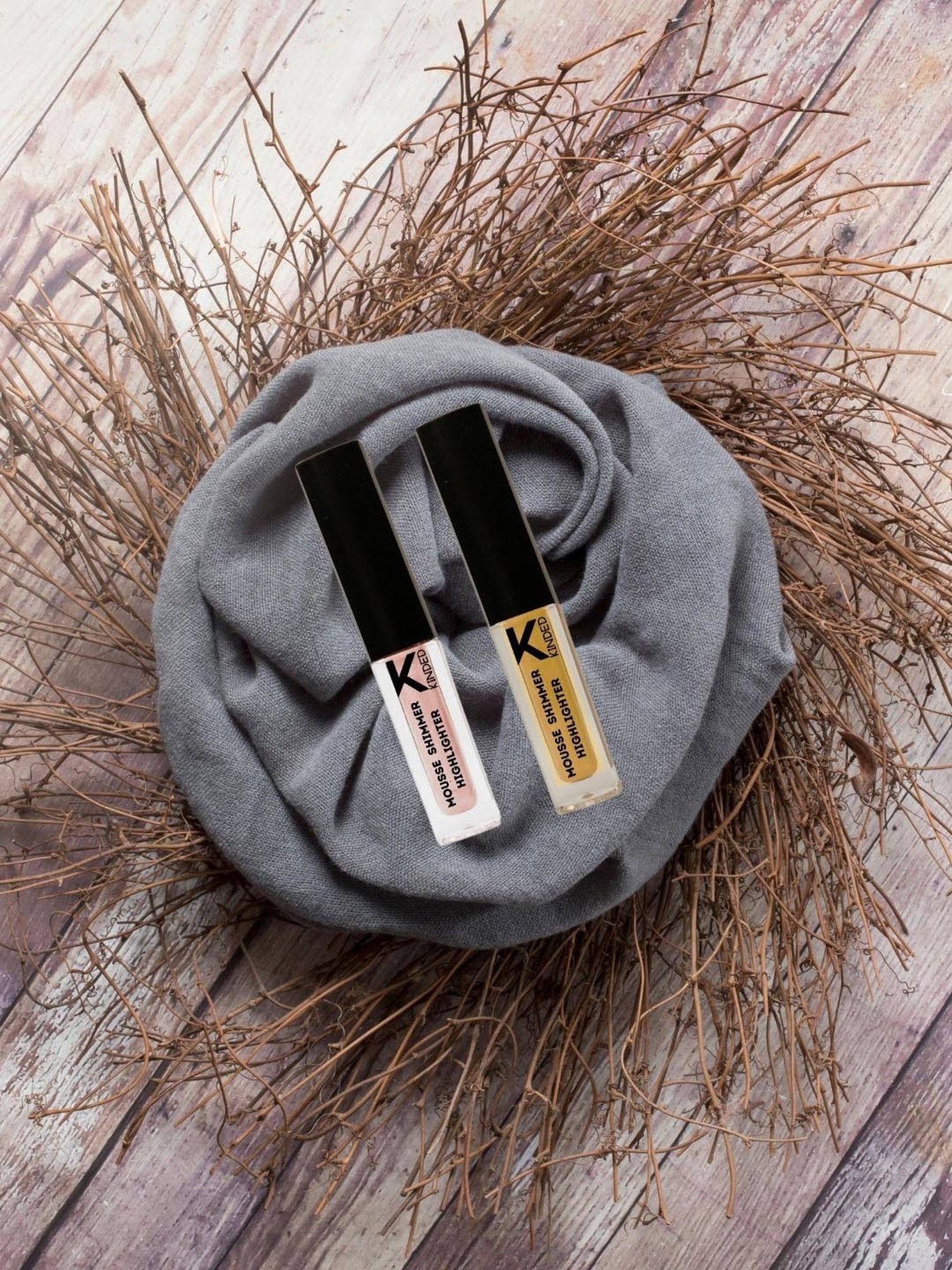 KINDED Mousse Shimmer Highlighter 01 Pink Paradise & 04 Golden Glaze Combo