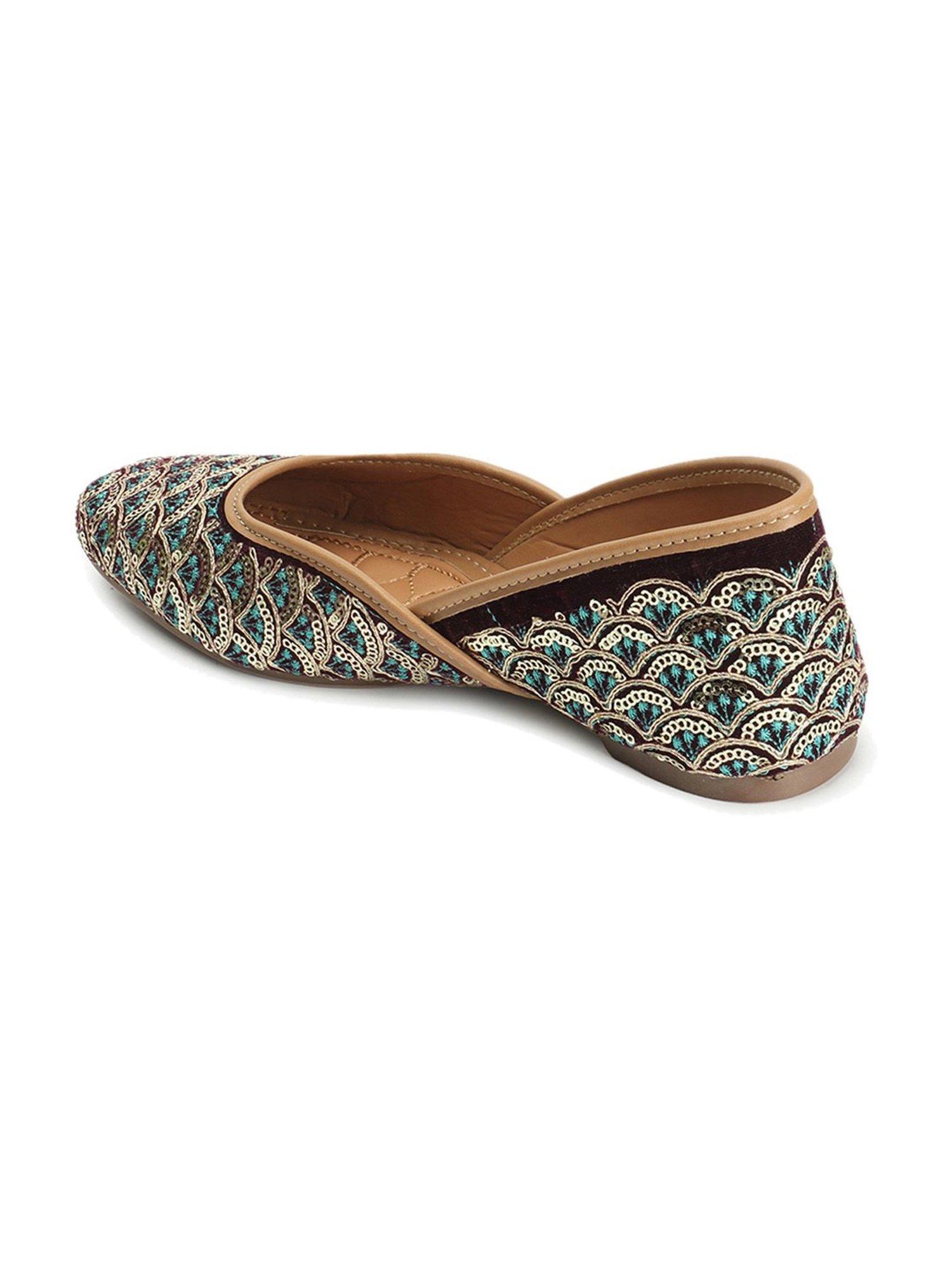 Iconics Women's Blue Ethnic Juttis
