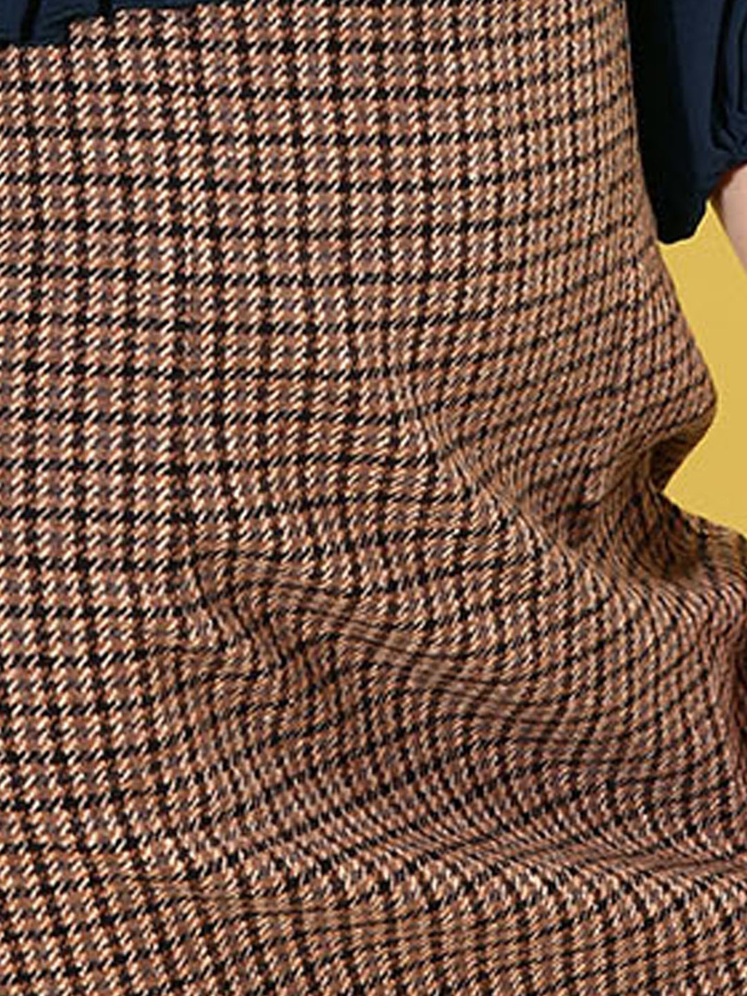 QUIERO Navy Regular Fit Top