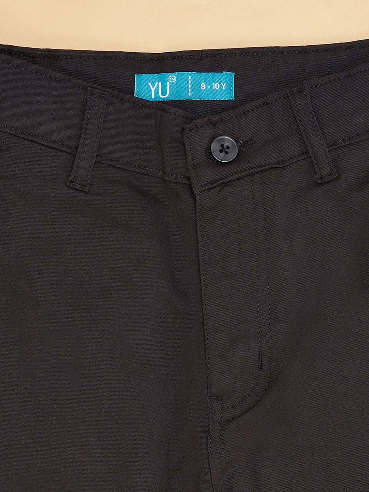 YU by Pantaloons Kids Black Cotton Regular Fit Shorts