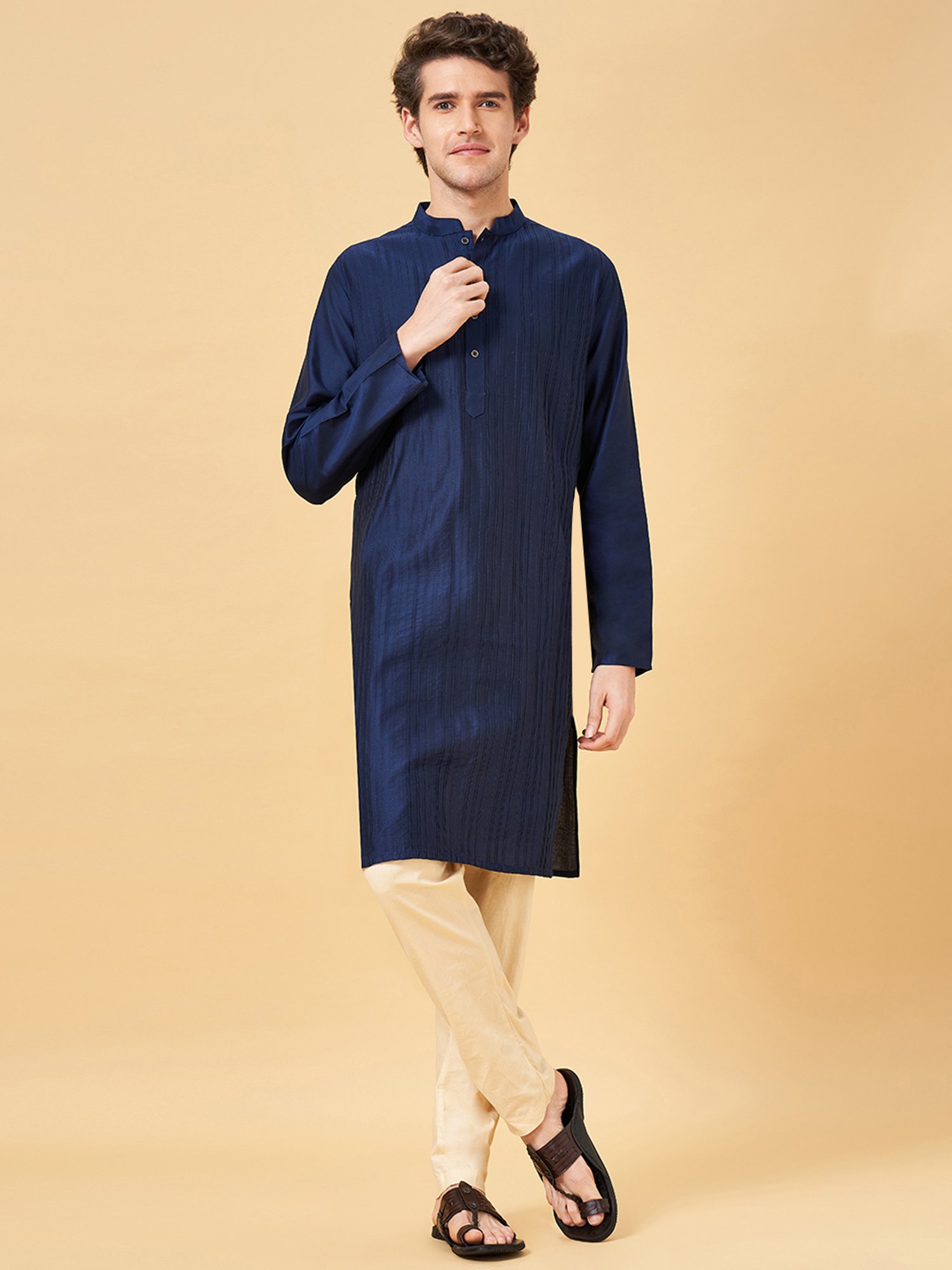 Indus Route by Pantaloons Dark Navy Regular Fit Self Design Kurta