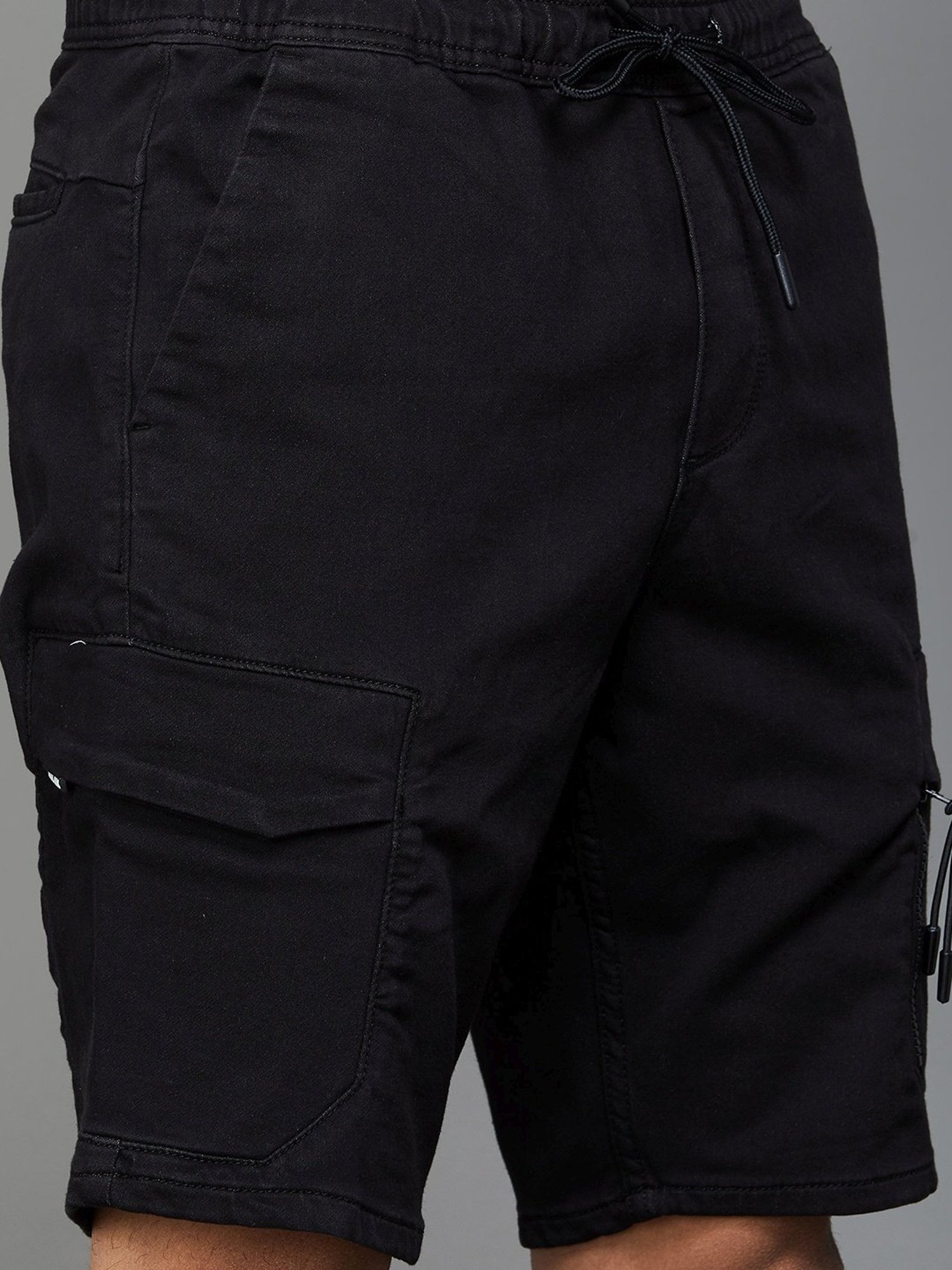 BOSSINI Black Regular Fit Cargo Shorts