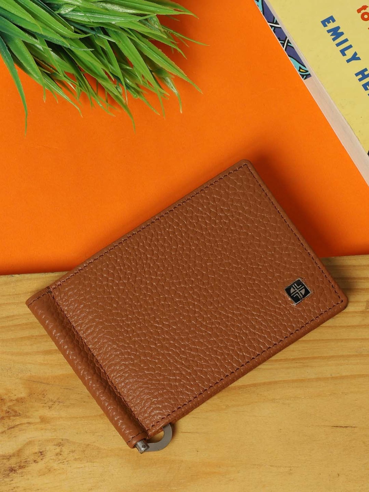 Carlton London Tan Casual Leather Money Clip For Men