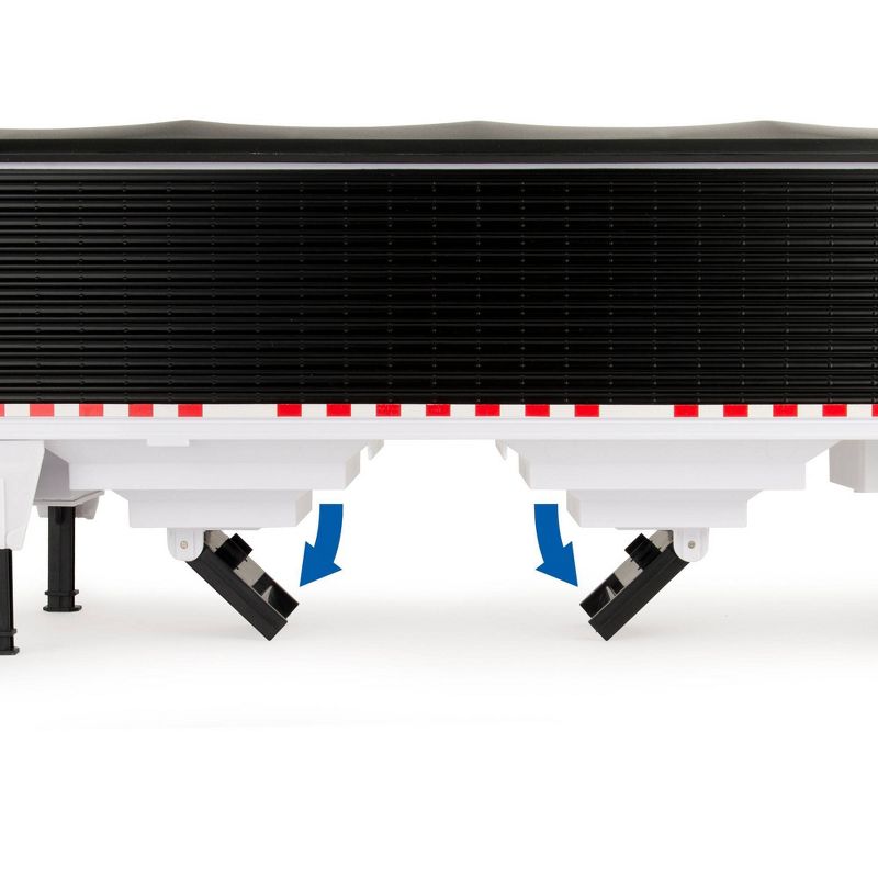 Hollywood Rides Stranger Things 1:24 Diecast - 1979 Chevy Camaro with Coin