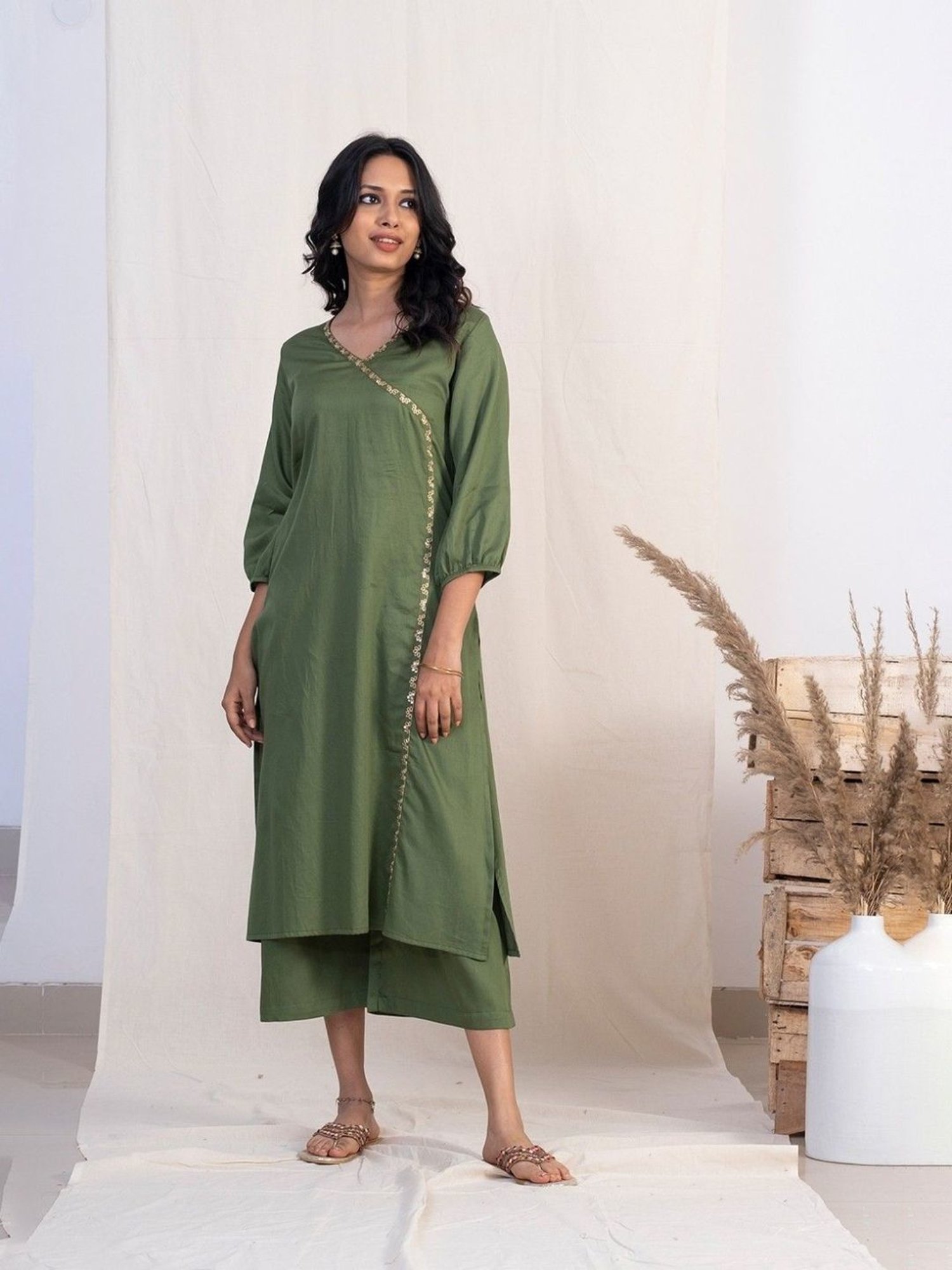 Akiso Jashn Green Angrakha Embroidery Kurta