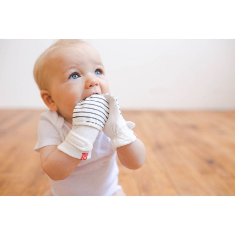 Goumi Baby 2pk Striped Mittens - Gray 0-3M