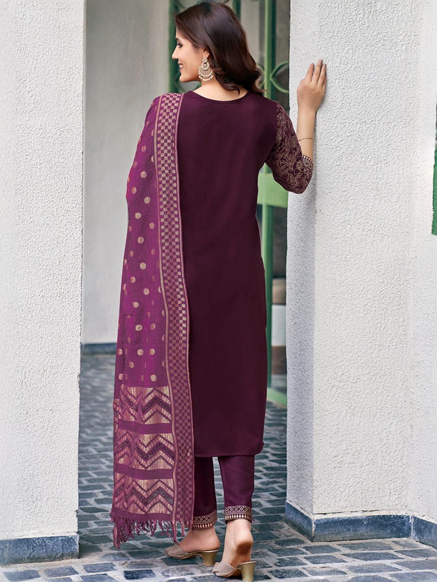 Skylee Purple Printed Kurta Pant Set With Dupatta