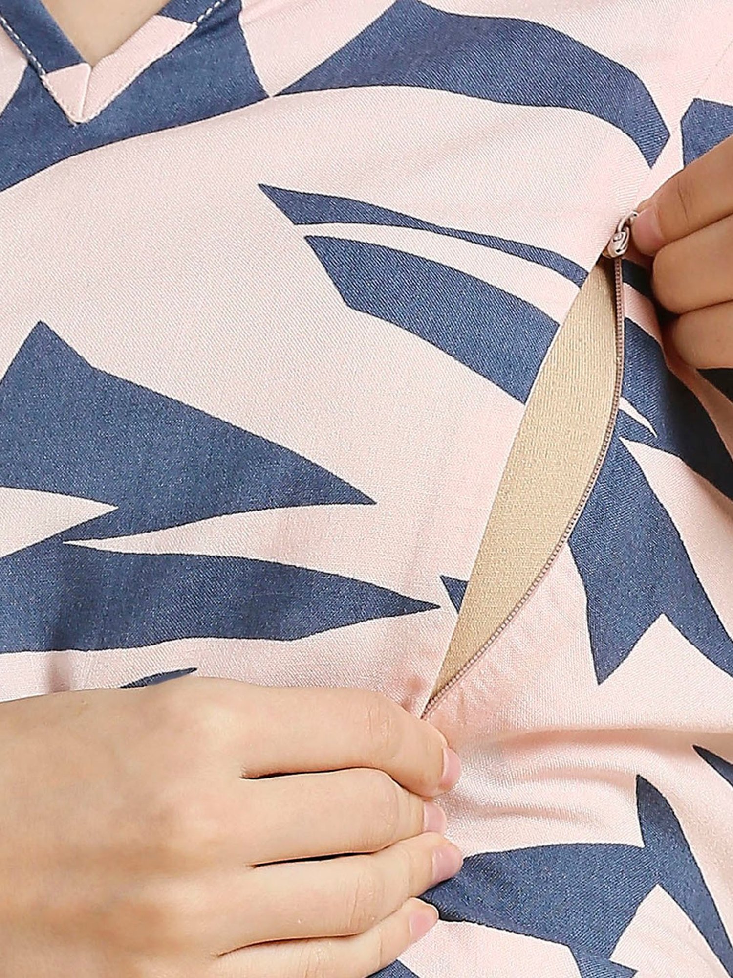 KOI SLEEPWEAR White Maternity Leggings