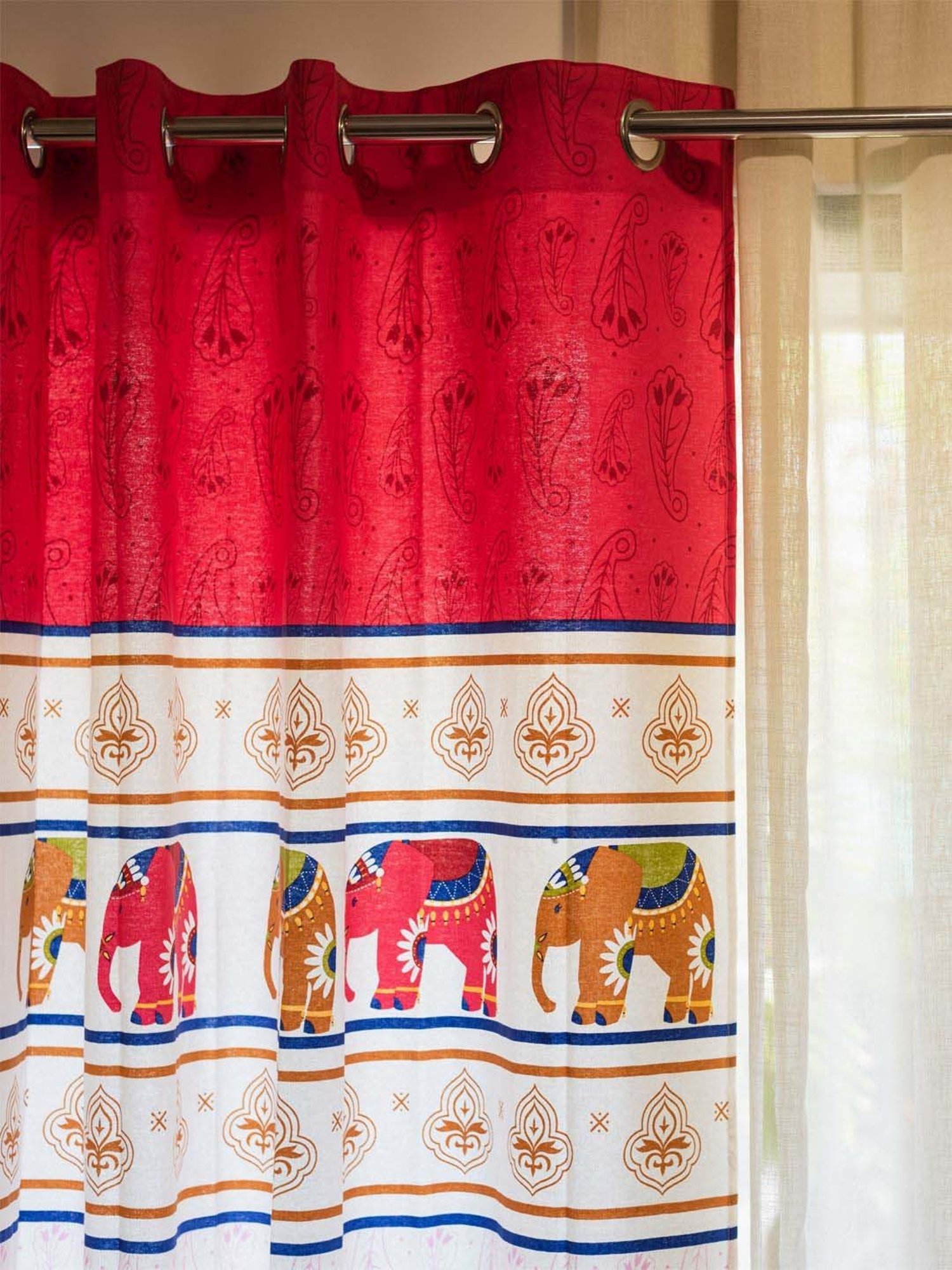 Urban Space Red Cotton Window Curtain With Tieback & Eyelet - Set of 2