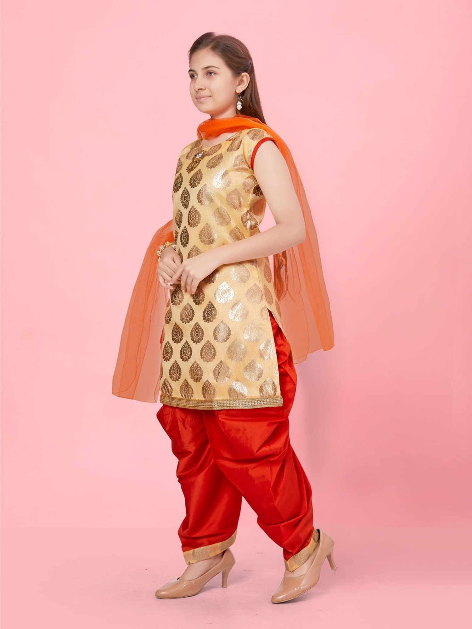 Aarika Kids Yellow & Orange Printed Kurti, Salwar with Dupatta
