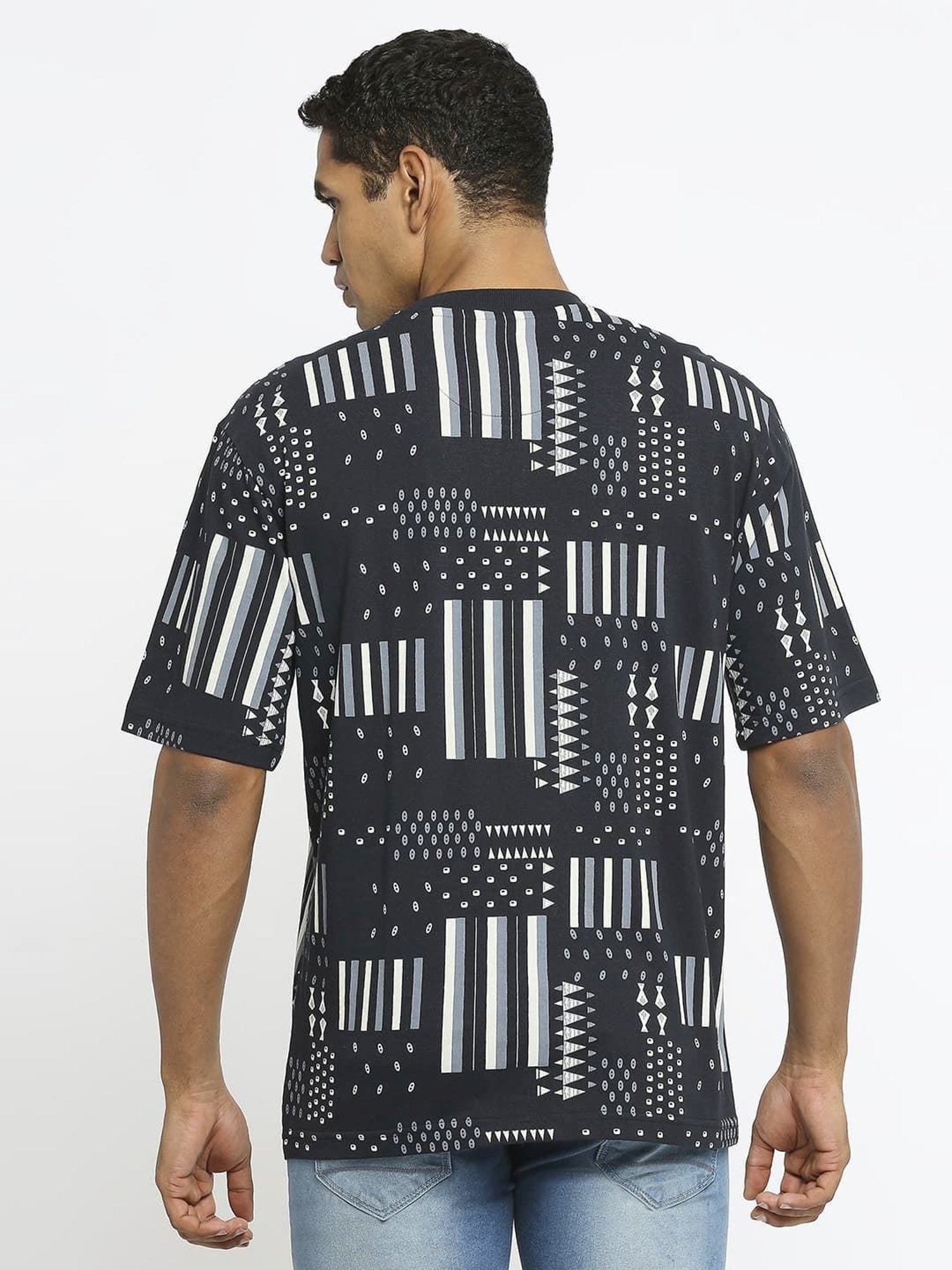 Basics Black Cotton Relaxed Fit Printed T-Shirt