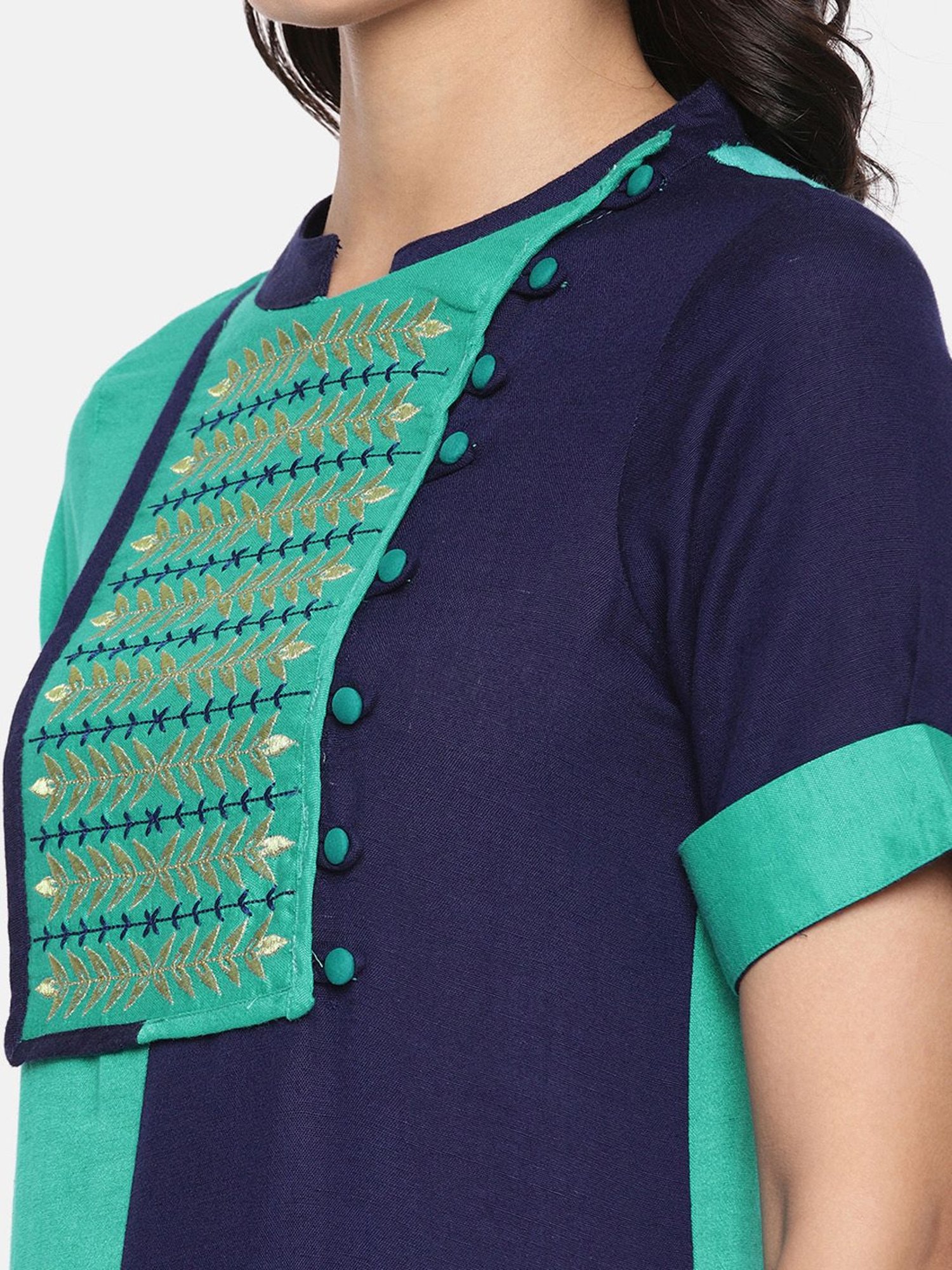 Alena Green & Navy Embroidered Straight Kurta